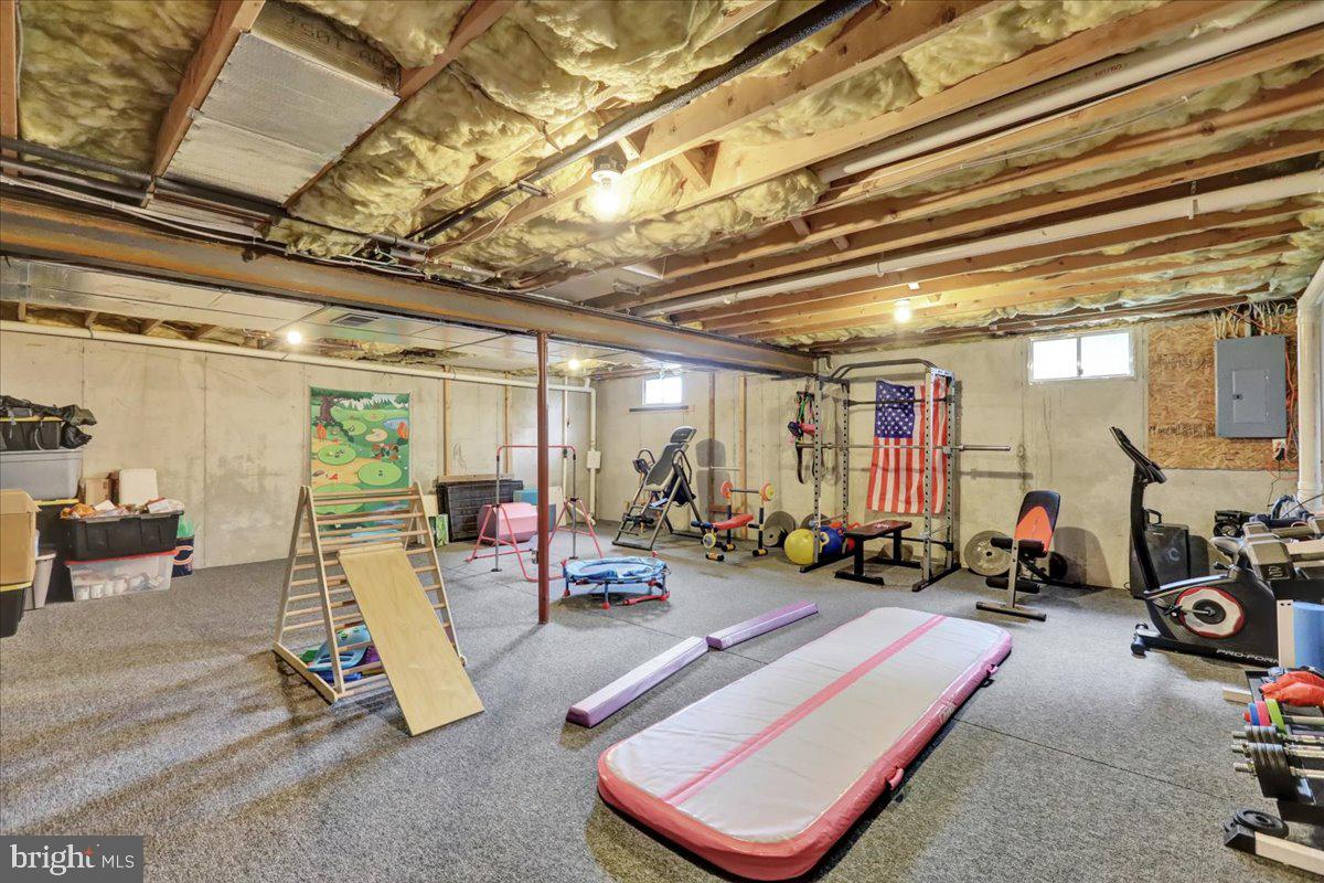 COUNTRY CLUB RUN - Residential