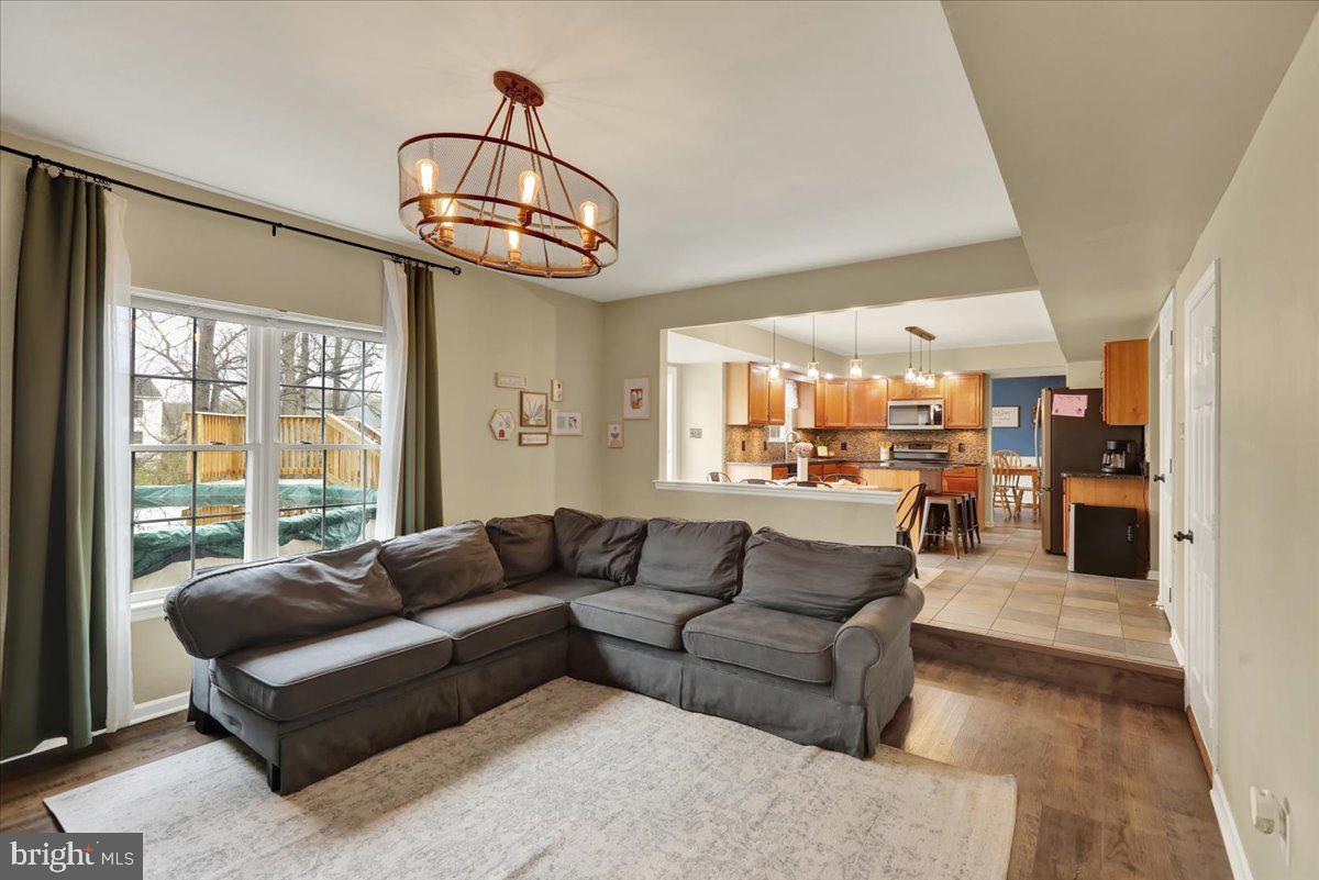 COUNTRY CLUB RUN - Residential