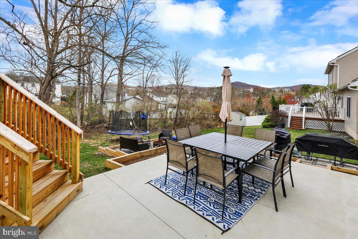 COUNTRY CLUB RUN - Residential