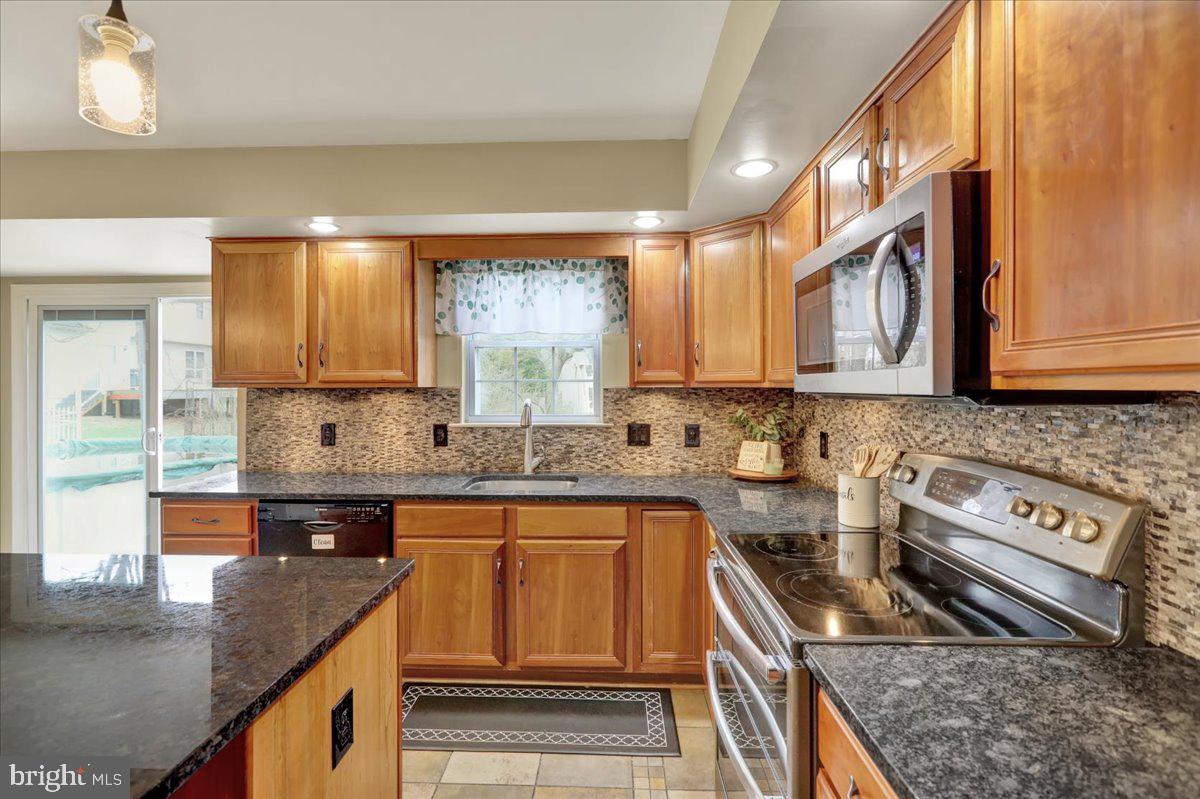 COUNTRY CLUB RUN - Residential