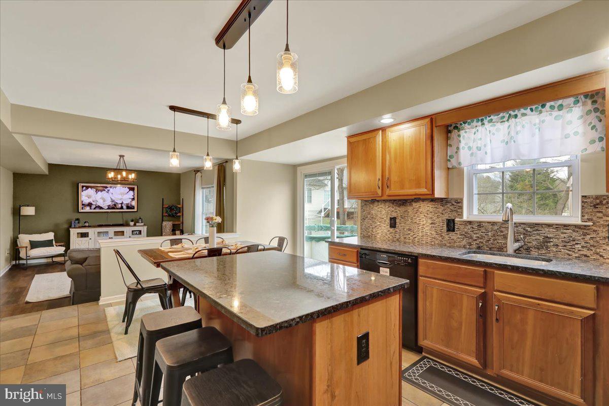 COUNTRY CLUB RUN - Residential