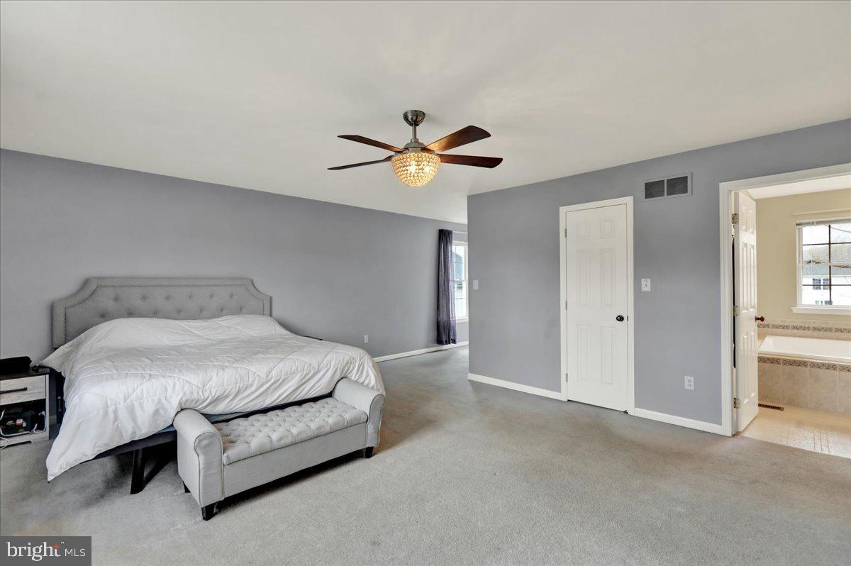 COUNTRY CLUB RUN - Residential