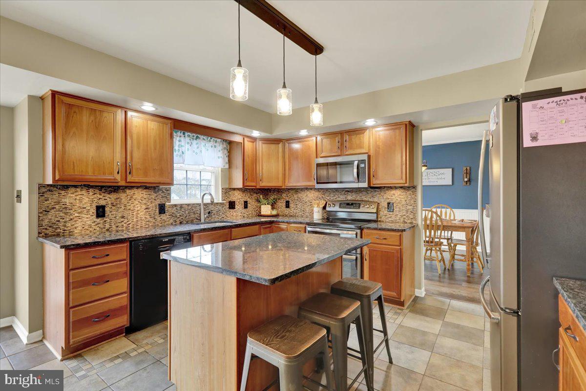 COUNTRY CLUB RUN - Residential