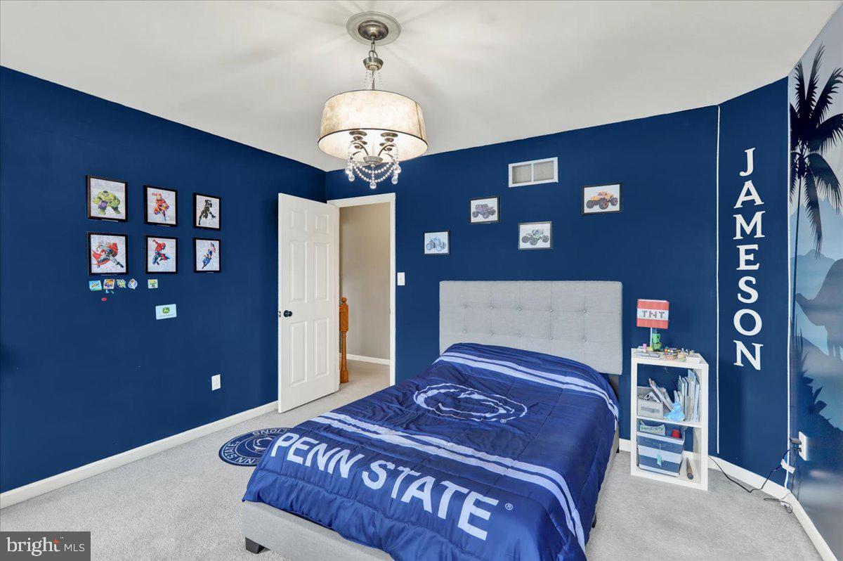 COUNTRY CLUB RUN - Residential