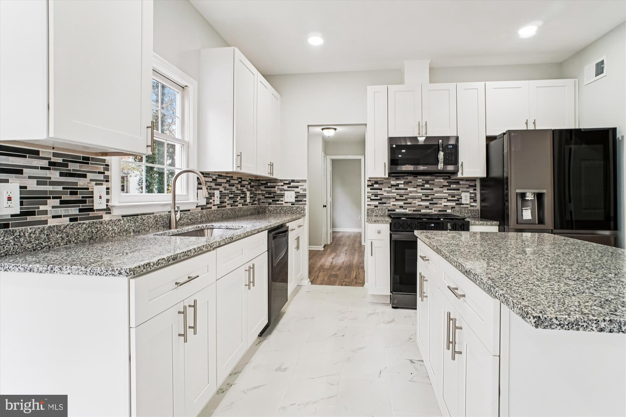 WELTMAN ESTATES - Residential