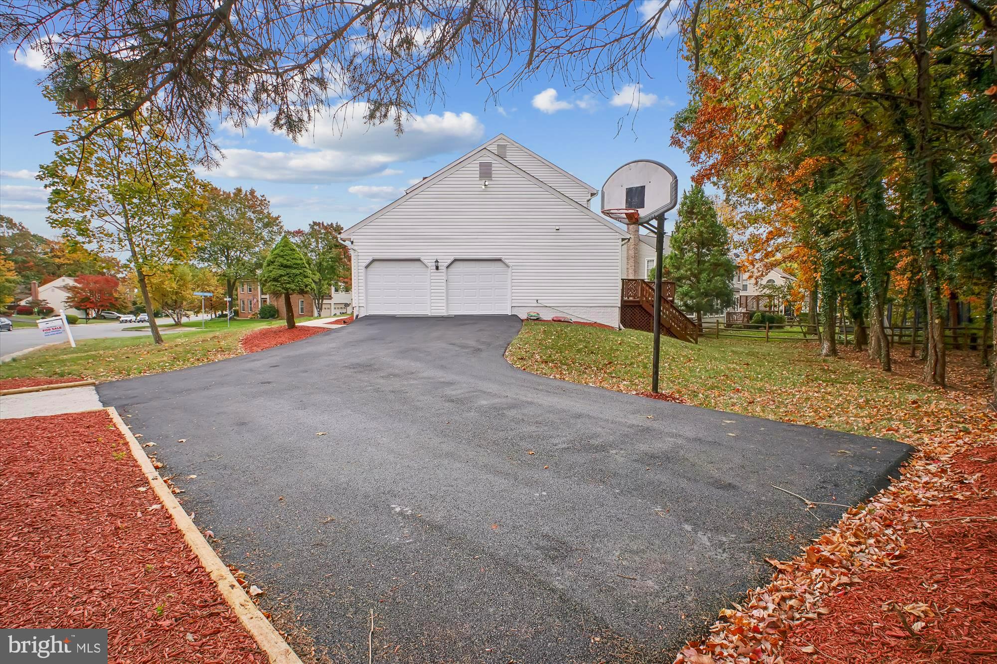 WELTMAN ESTATES - Residential