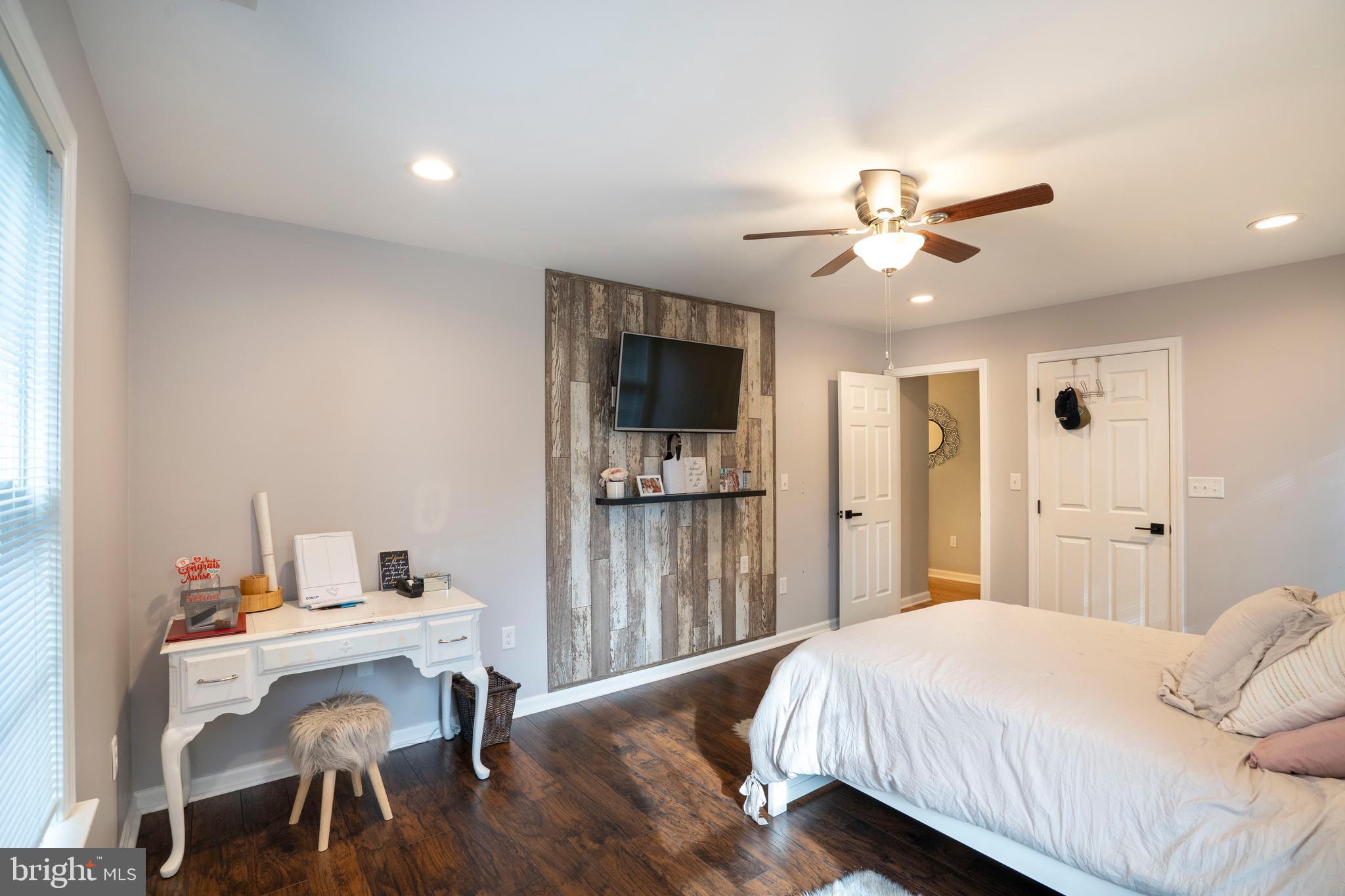 CHESTNUT RIDGE - Residential