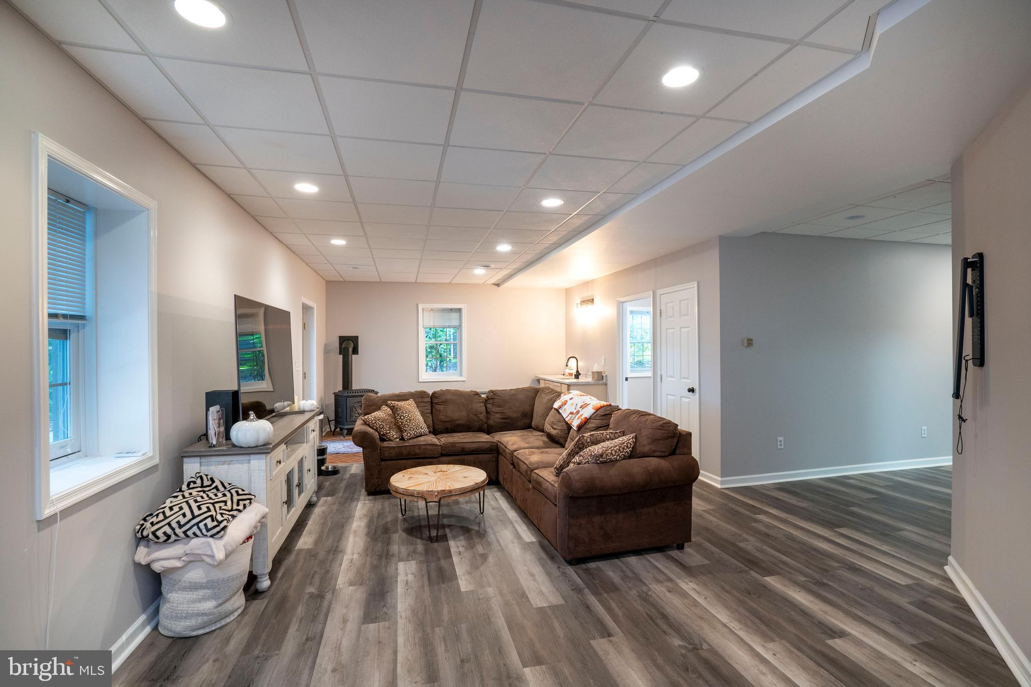 CHESTNUT RIDGE - Residential