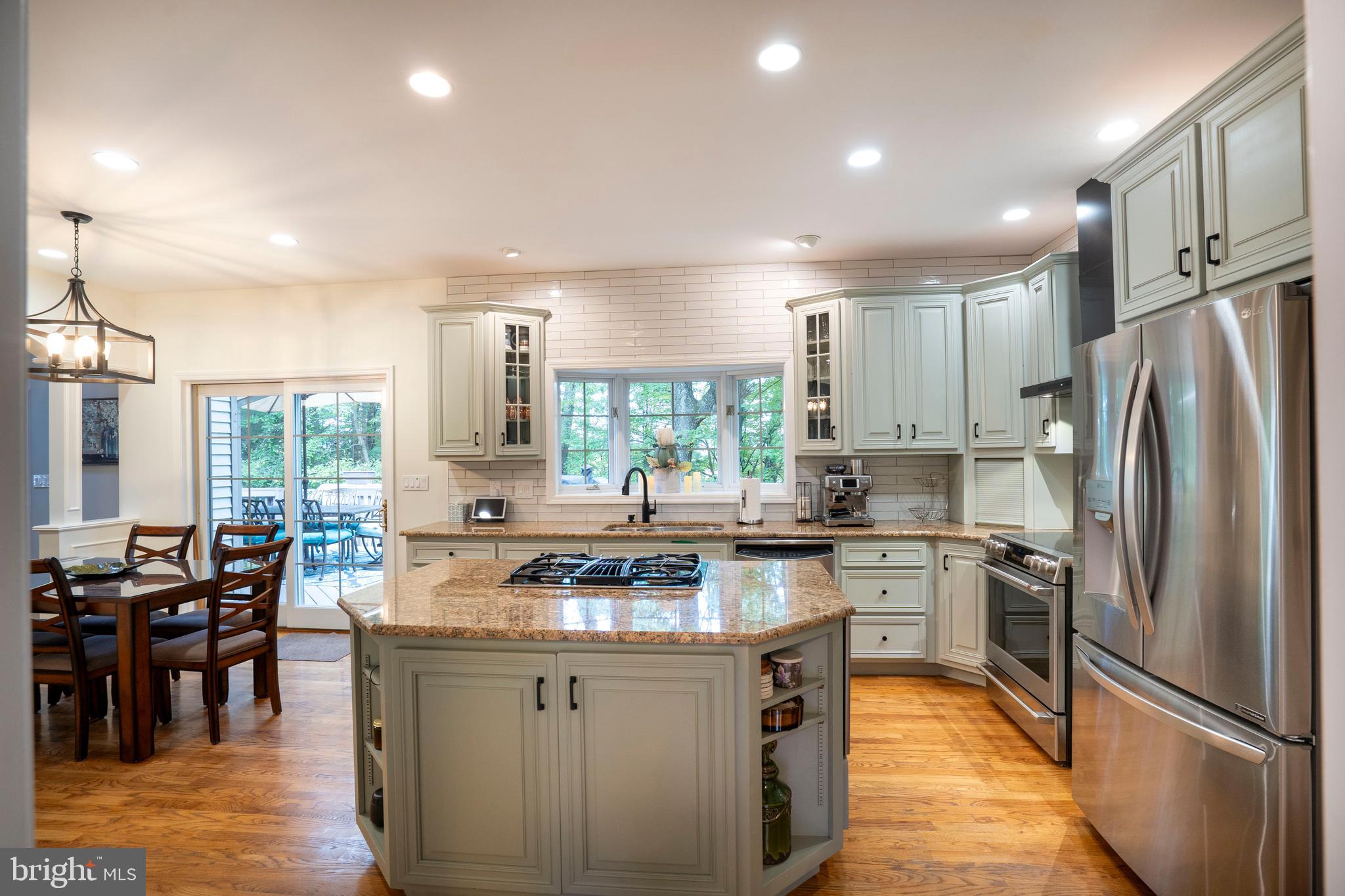 CHESTNUT RIDGE - Residential