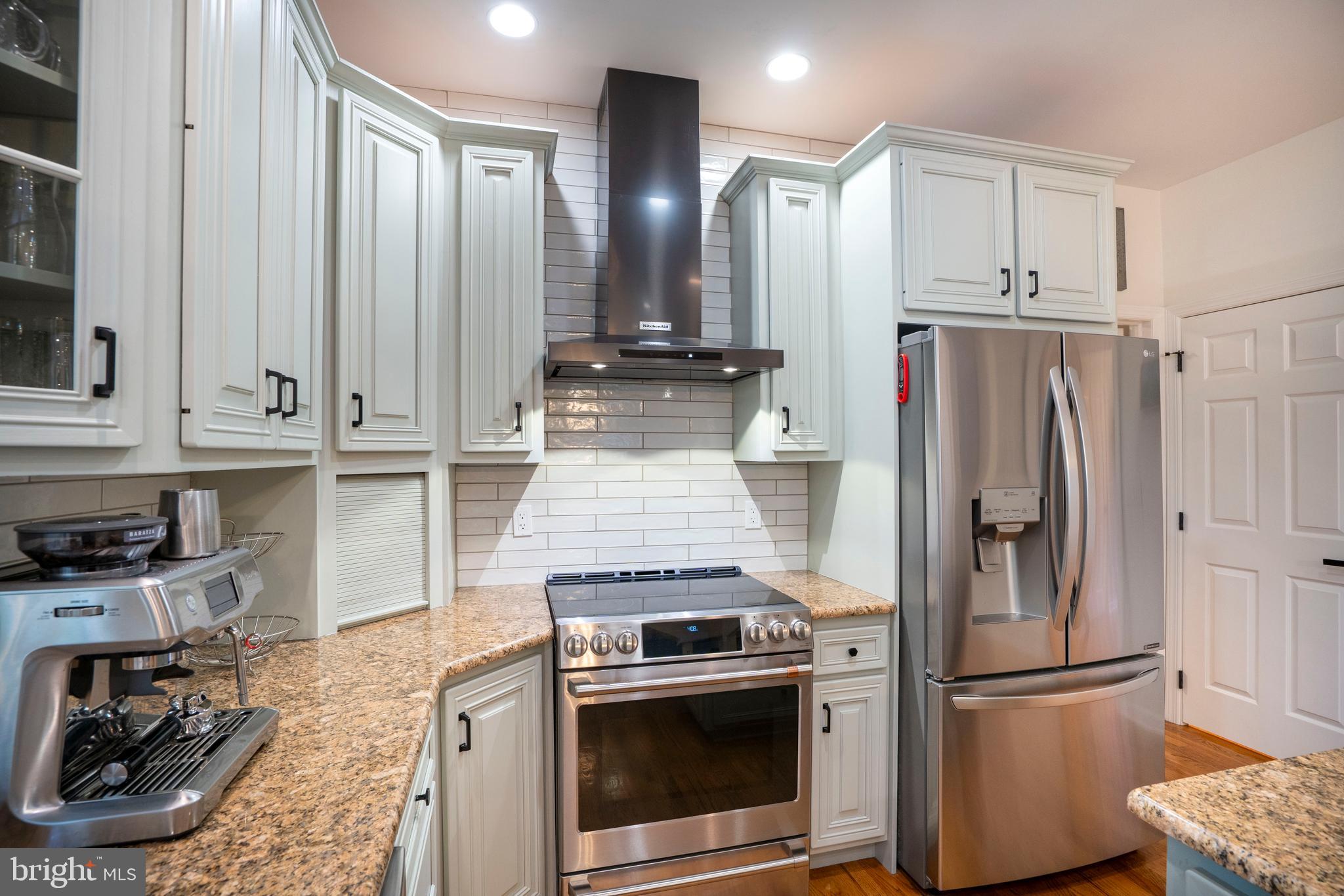 CHESTNUT RIDGE - Residential