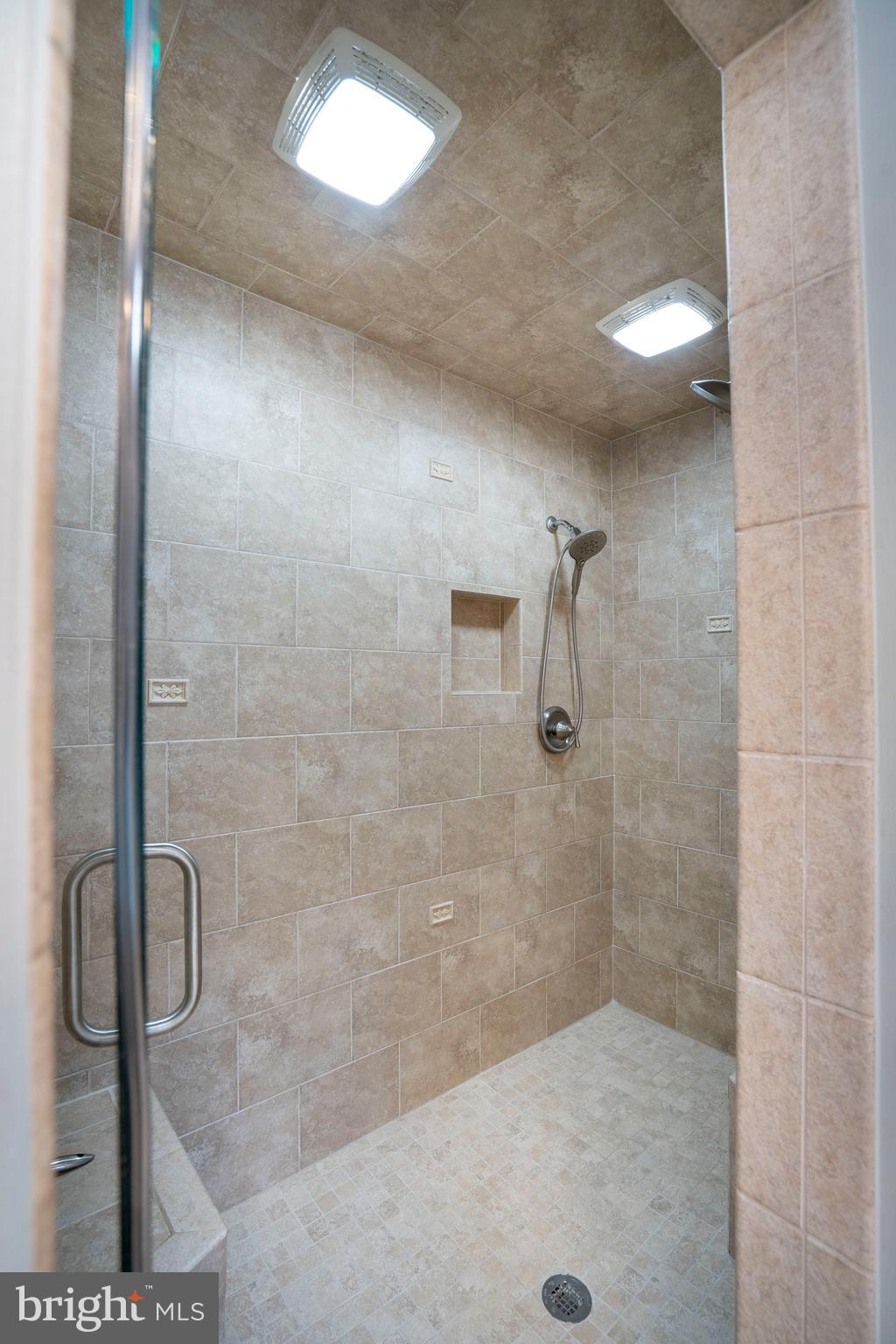 CHESTNUT RIDGE - Residential