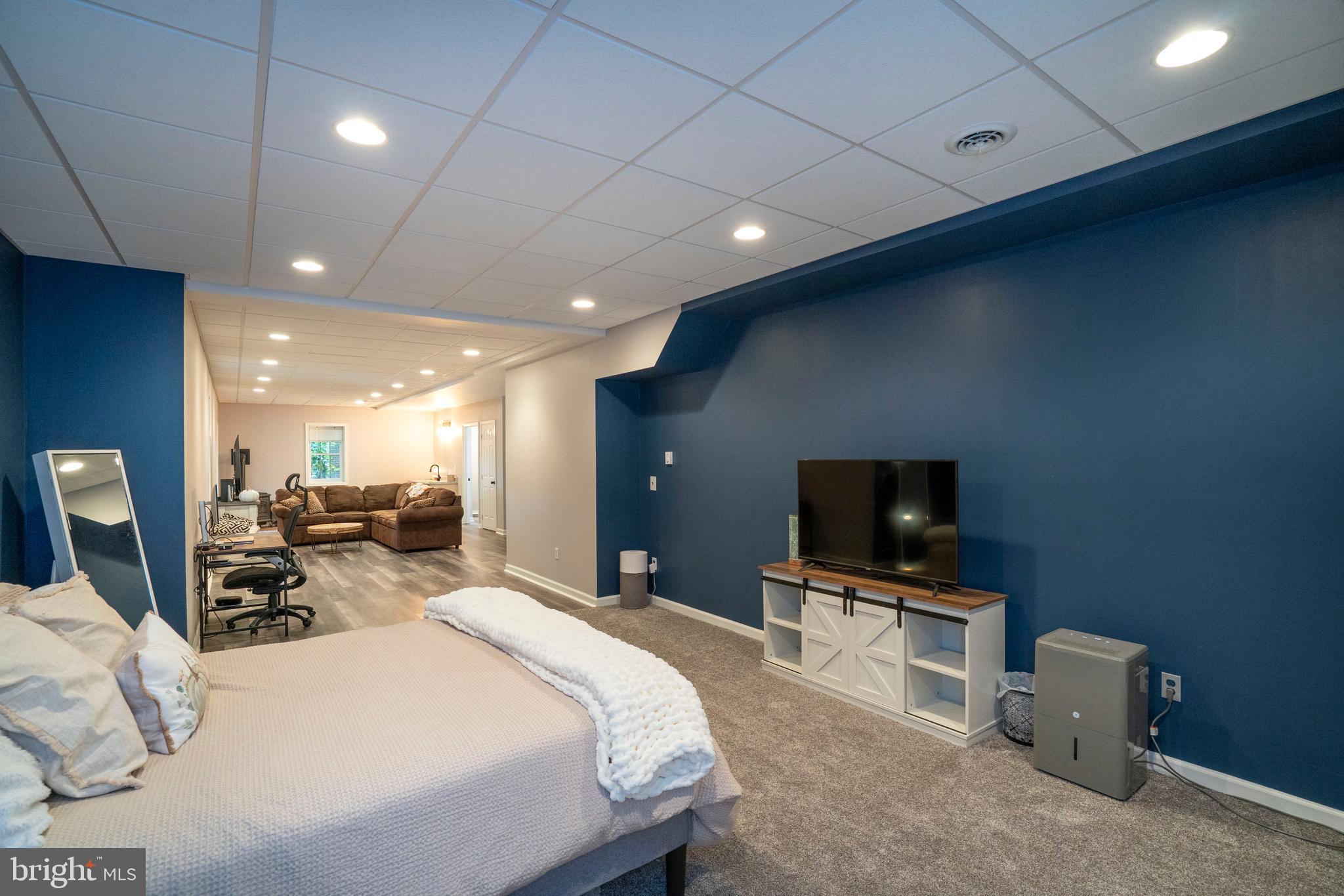 CHESTNUT RIDGE - Residential