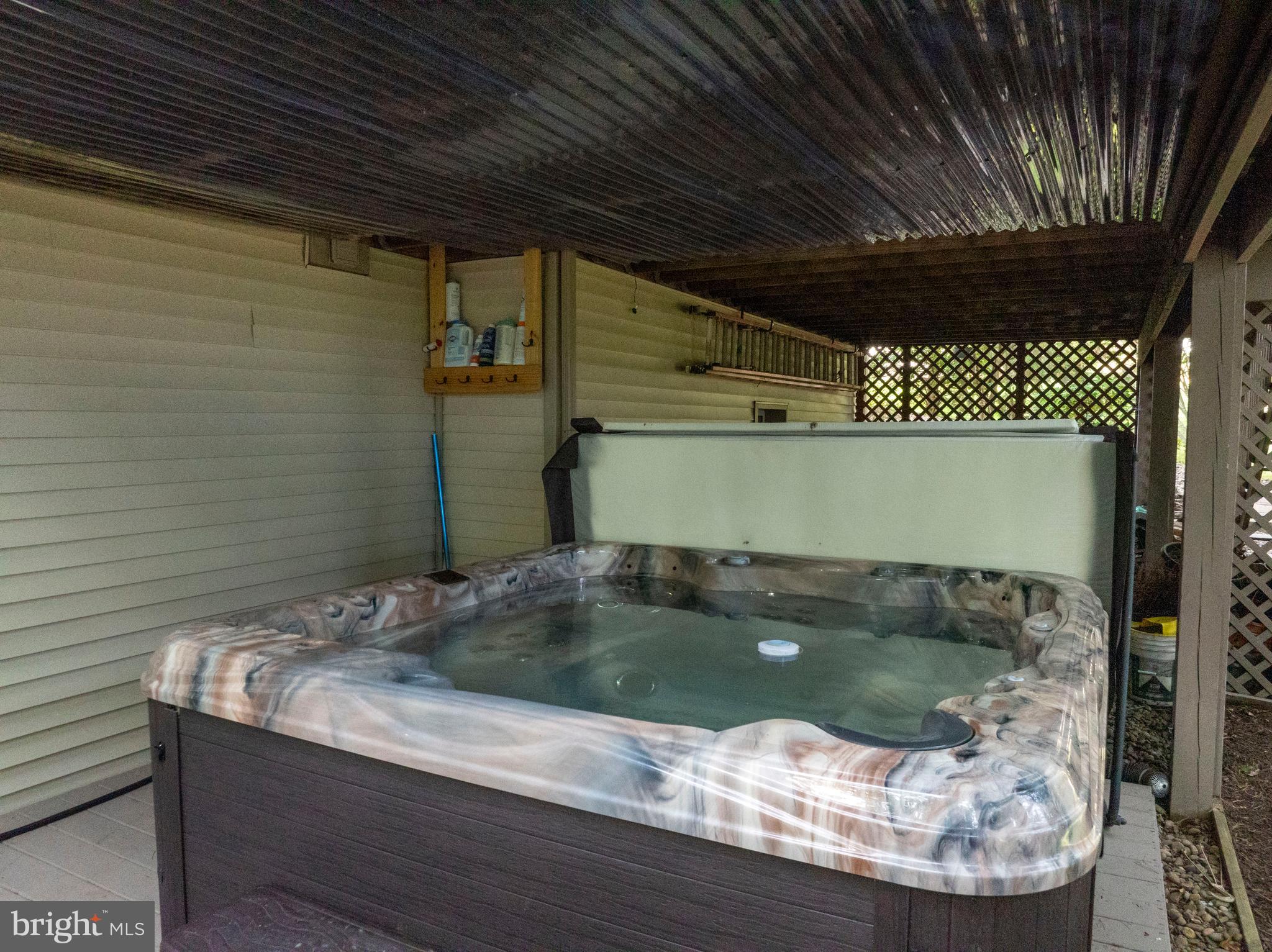 CHESTNUT RIDGE - Residential