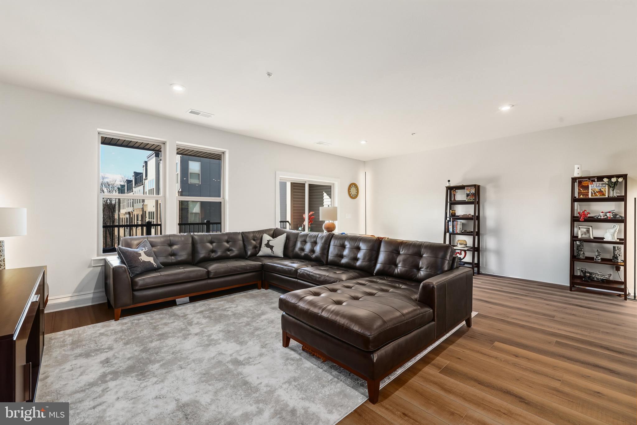 OVERLOOK - Residential