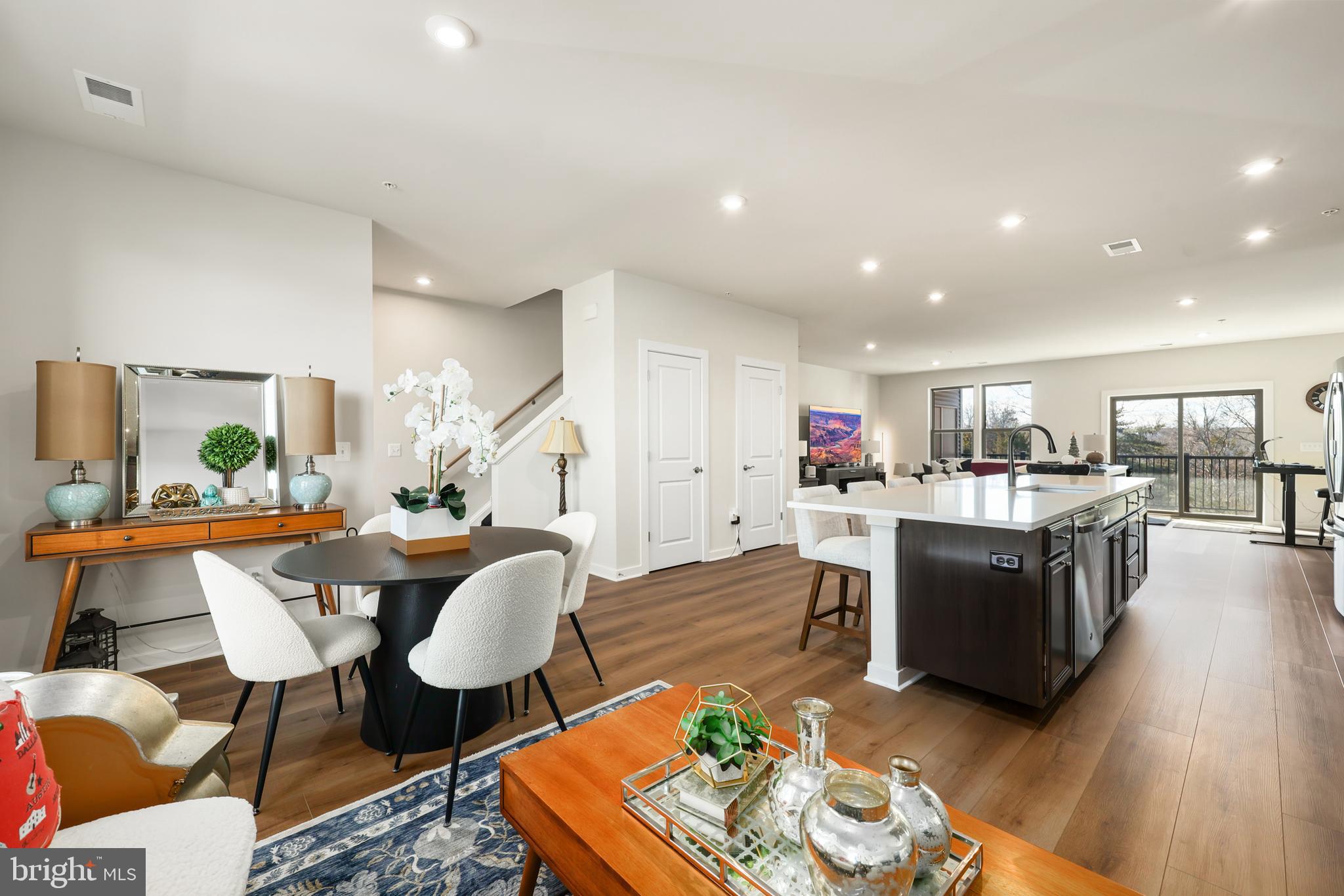 OVERLOOK - Residential