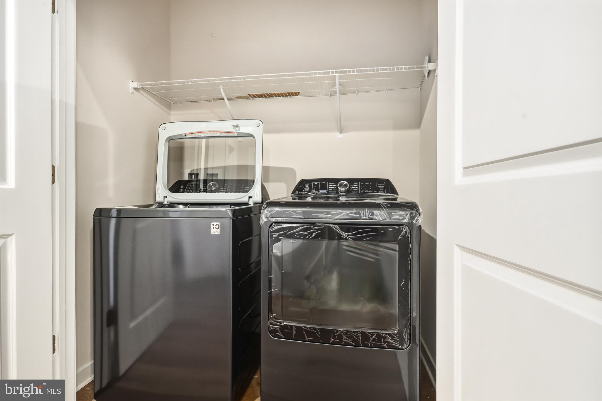 OVERLOOK - Residential