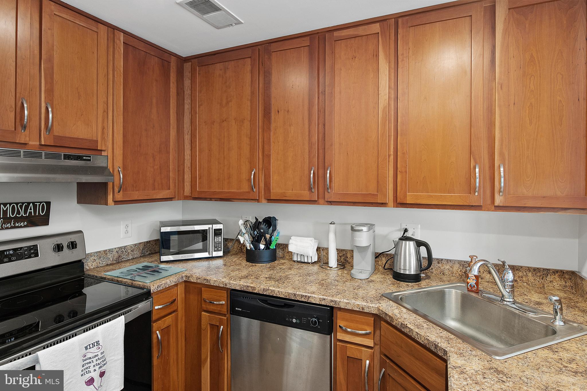 RIVERCHASE CONDOS - Residential