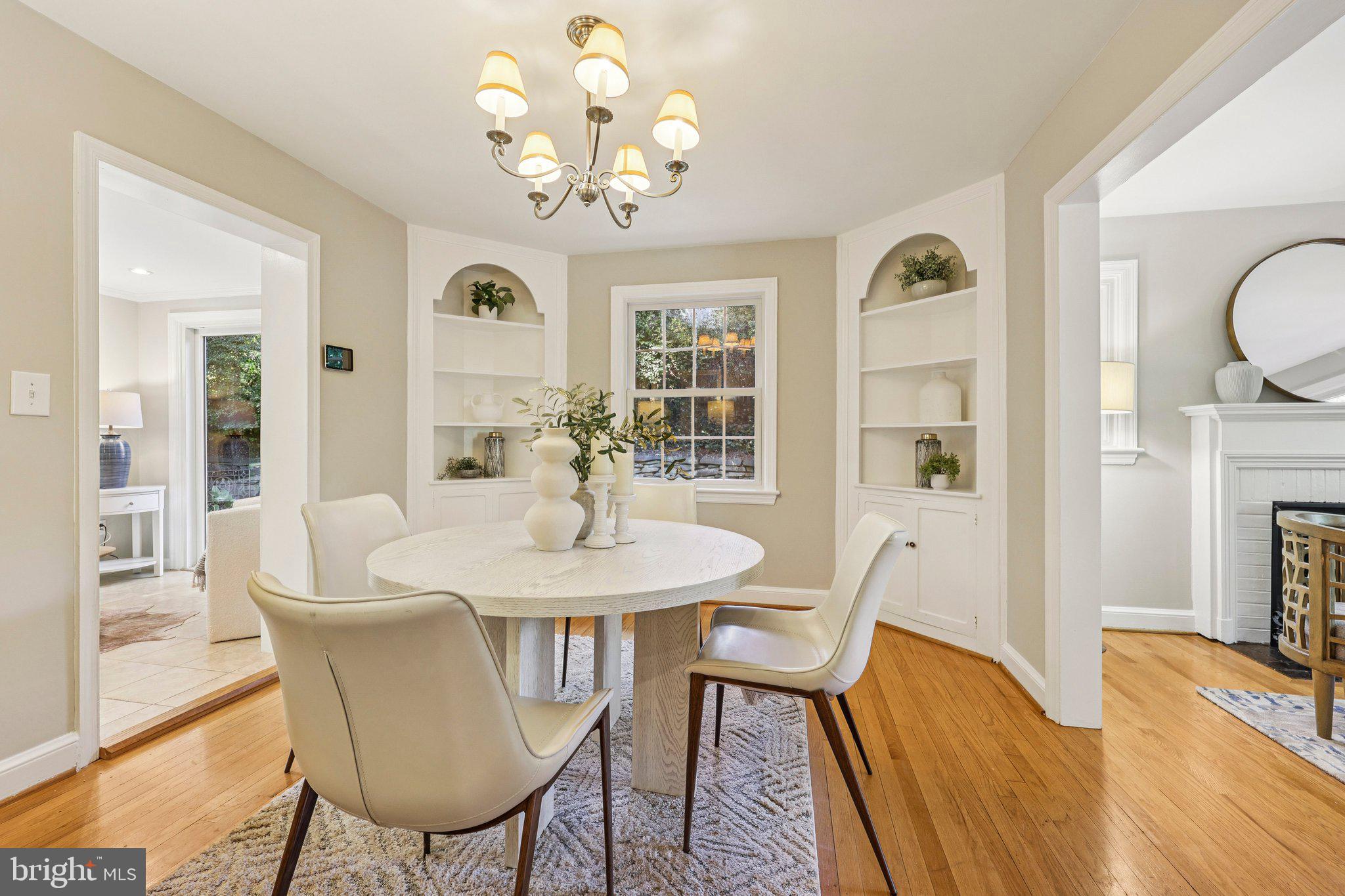 WOODACRES - Residential