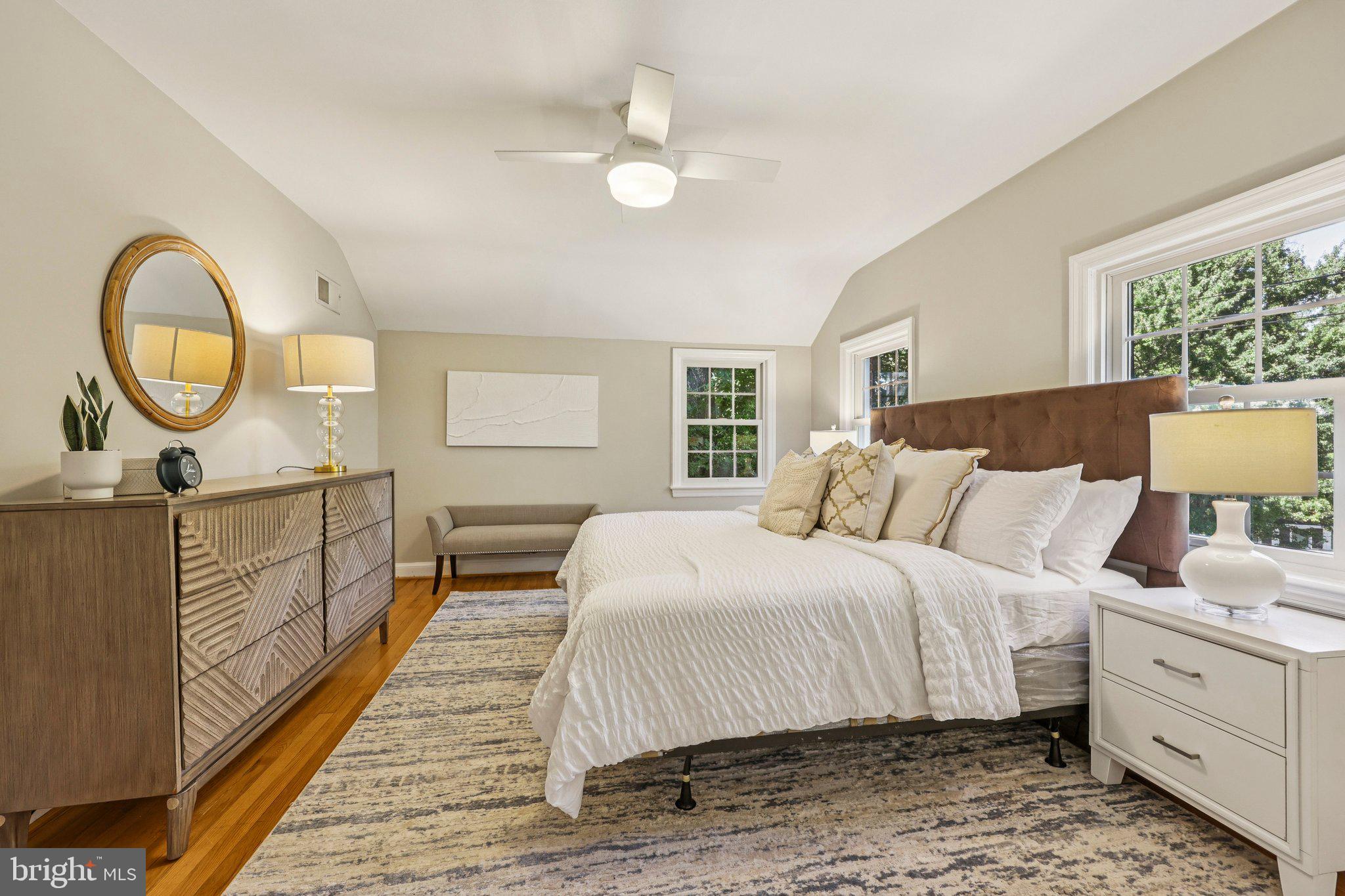 WOODACRES - Residential