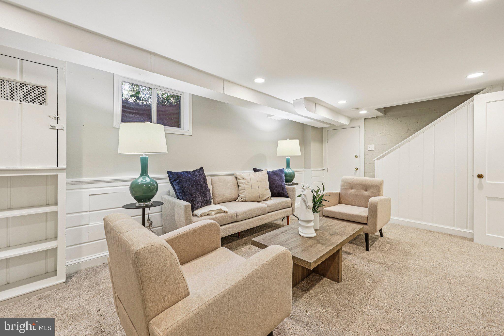 WOODACRES - Residential