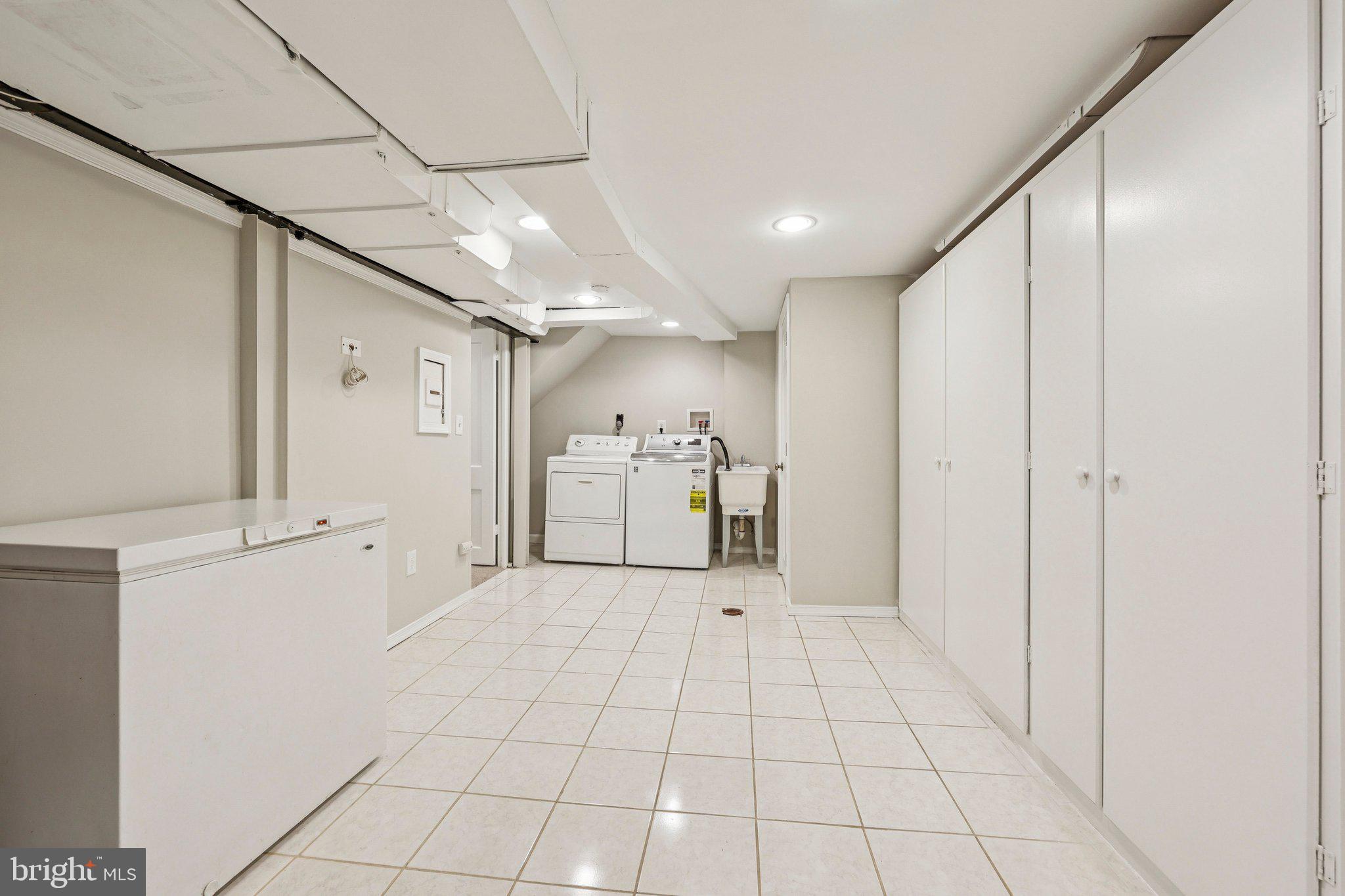 WOODACRES - Residential