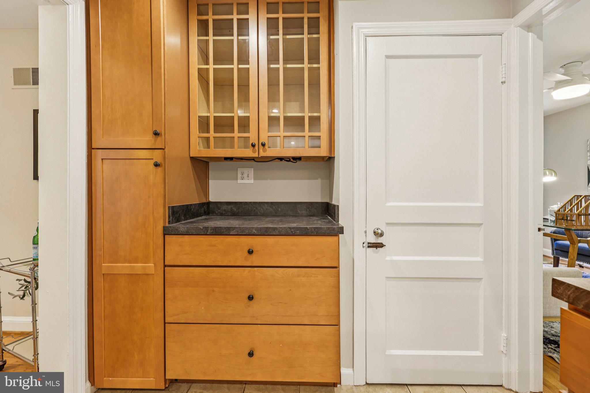 WOODACRES - Residential