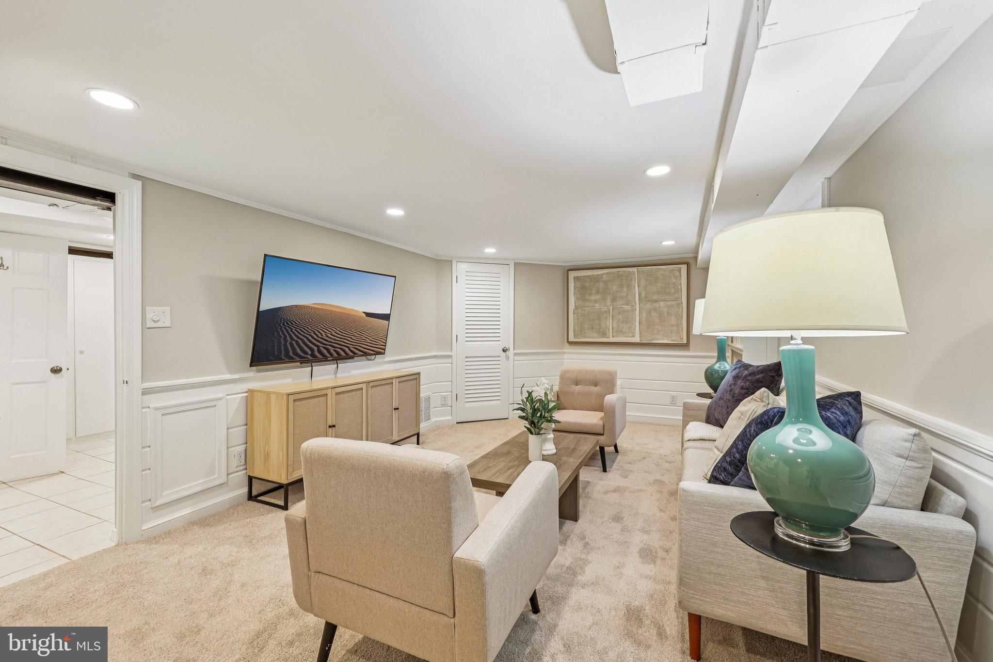 WOODACRES - Residential