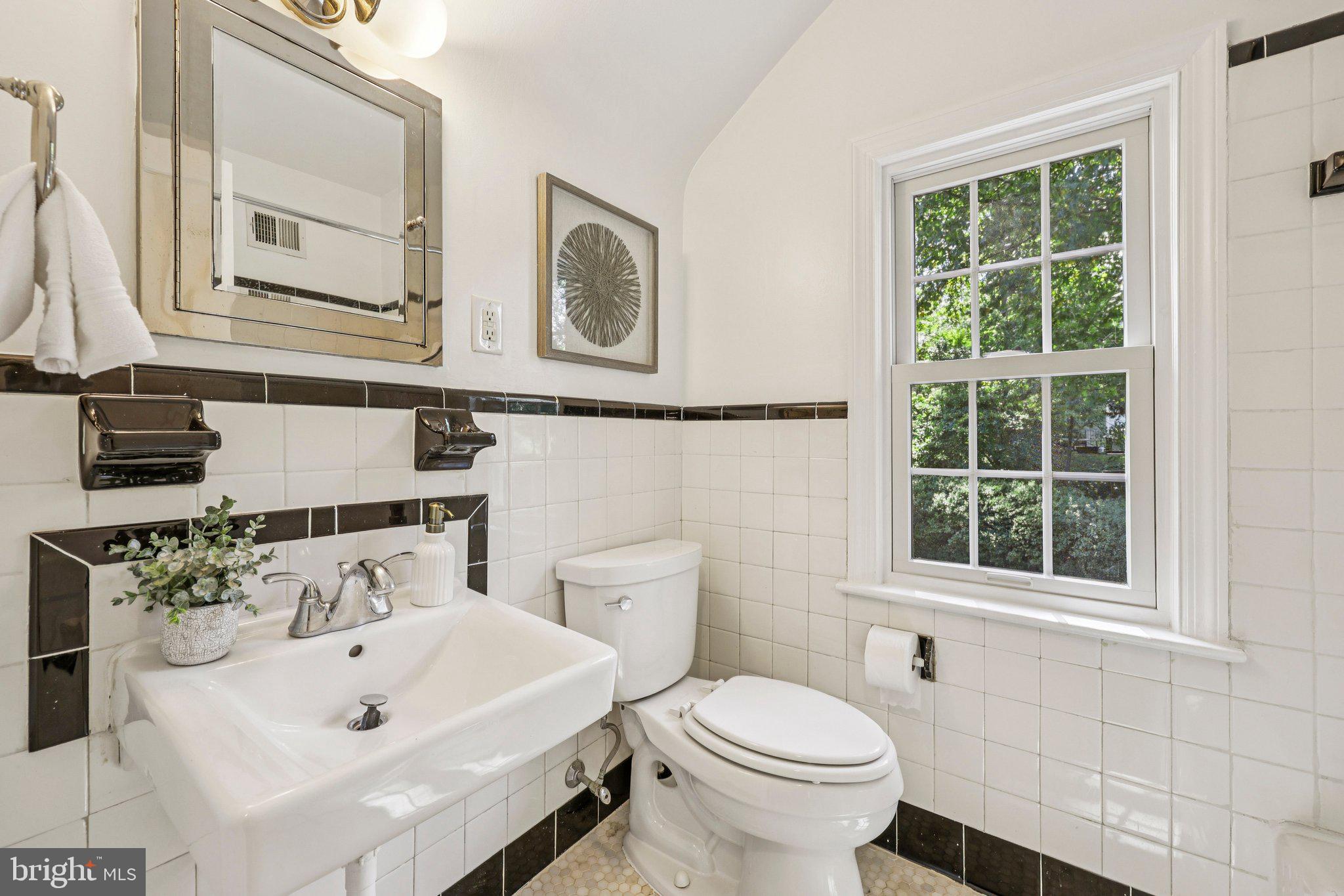 WOODACRES - Residential