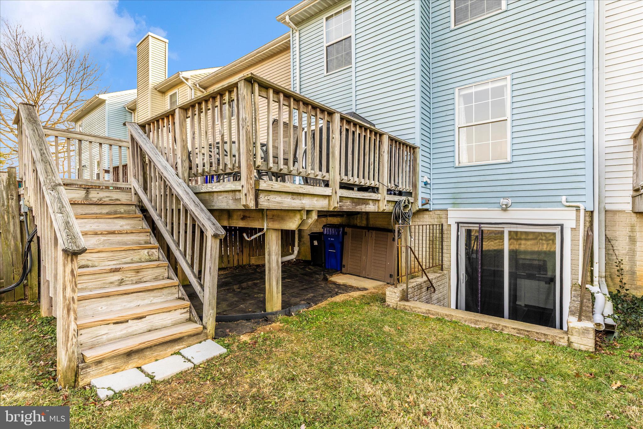 ROBIN MEADOWS - Residential