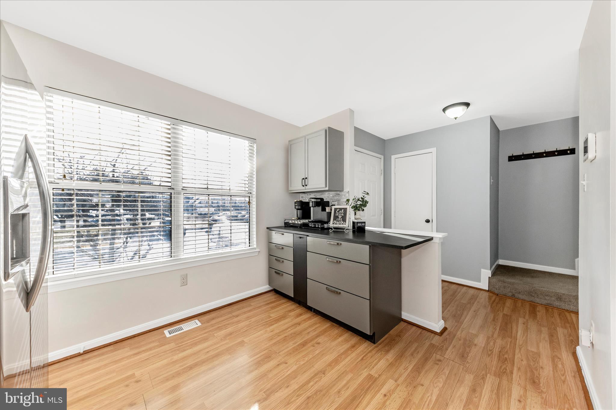 6744 SANDPIPER COURT