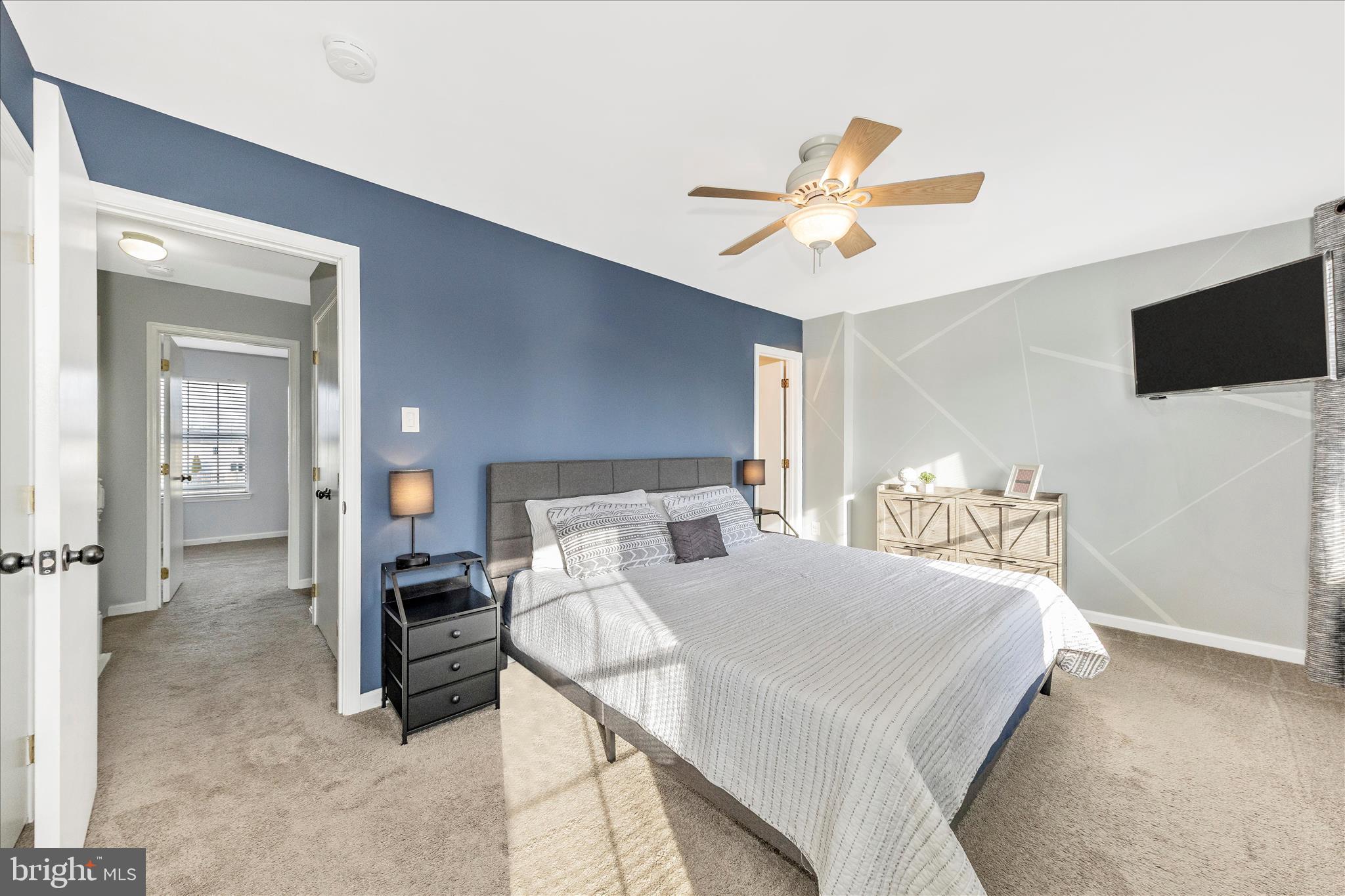 ROBIN MEADOWS - Residential