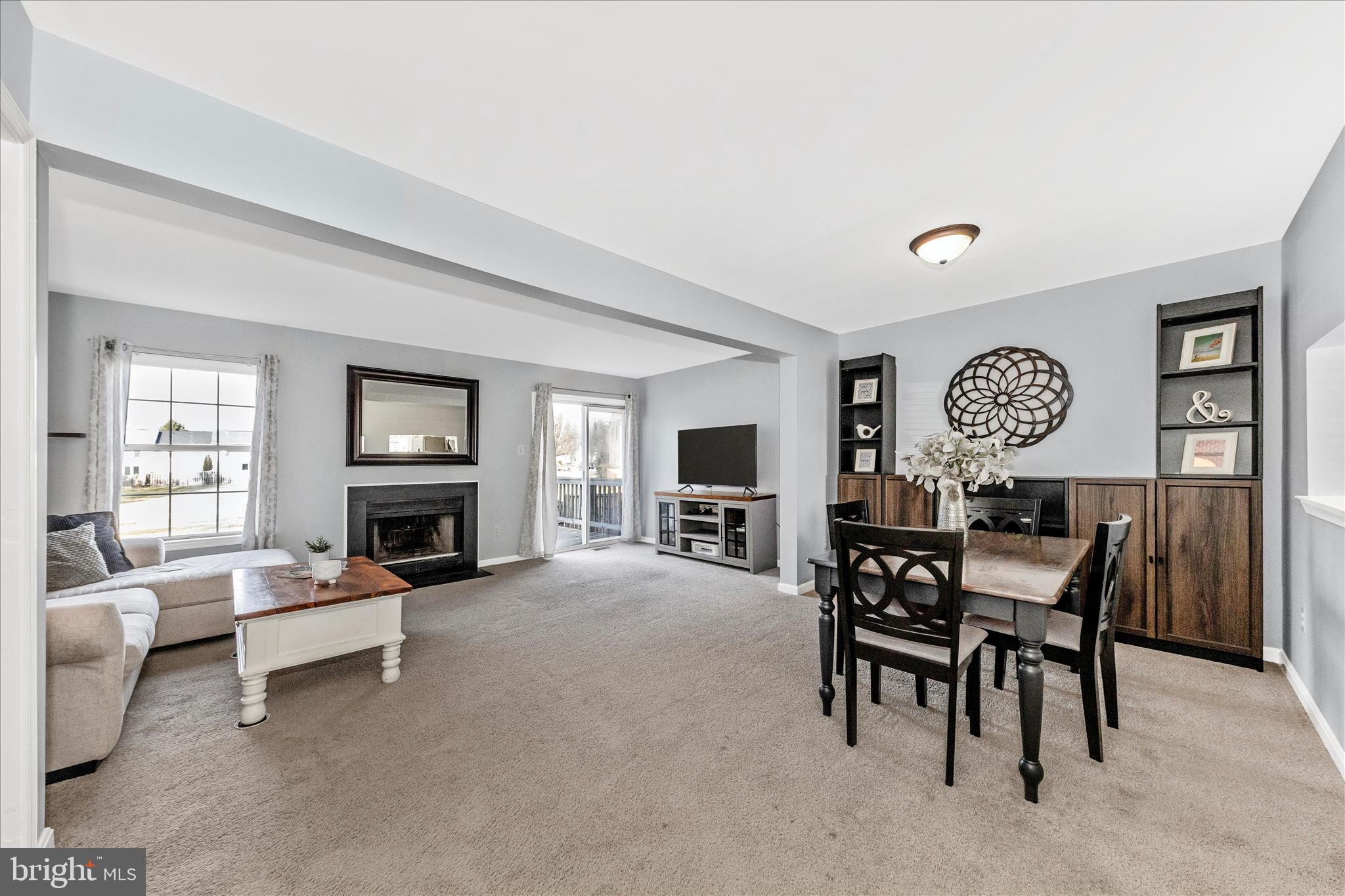 ROBIN MEADOWS - Residential