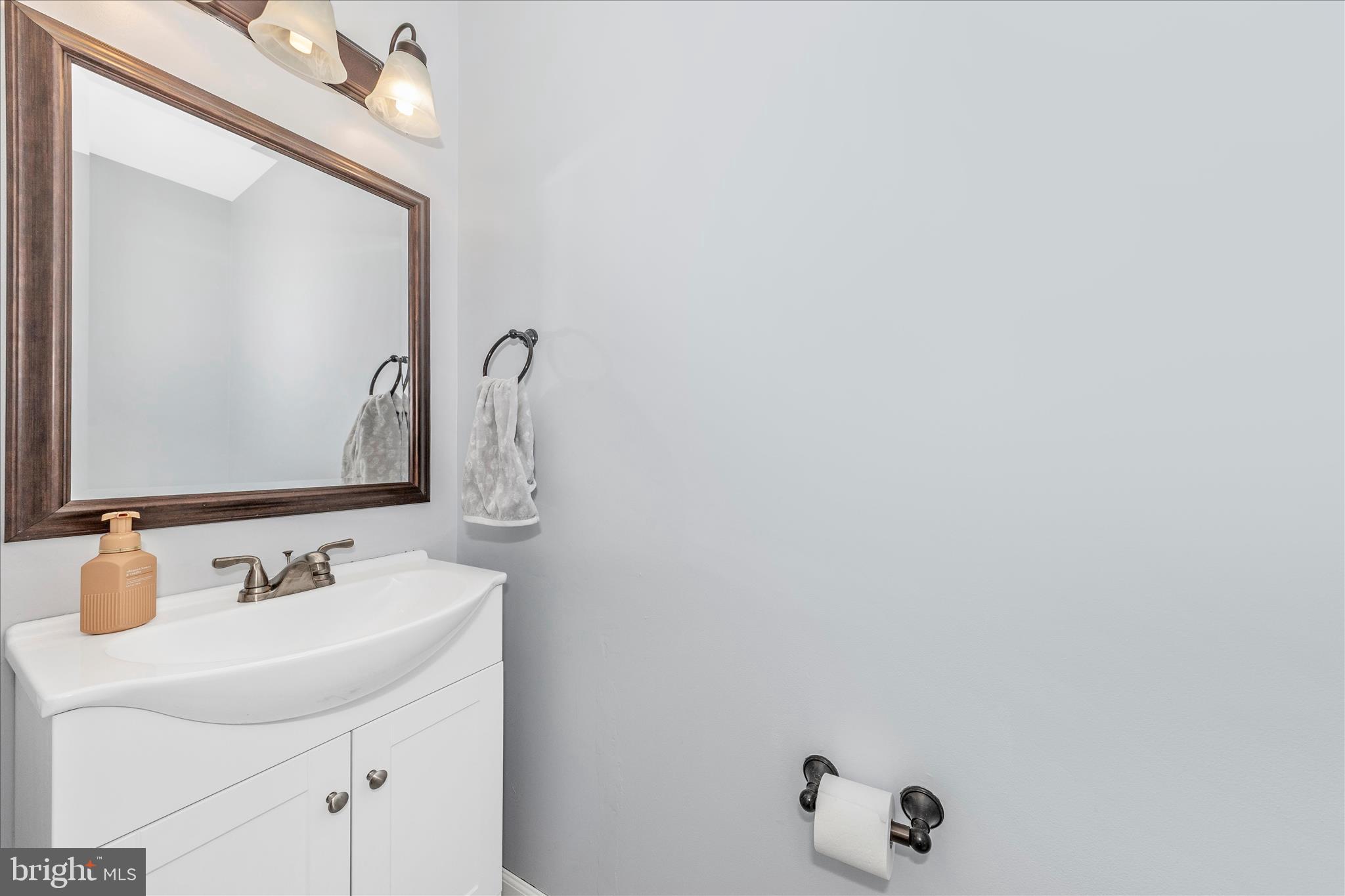 ROBIN MEADOWS - Residential