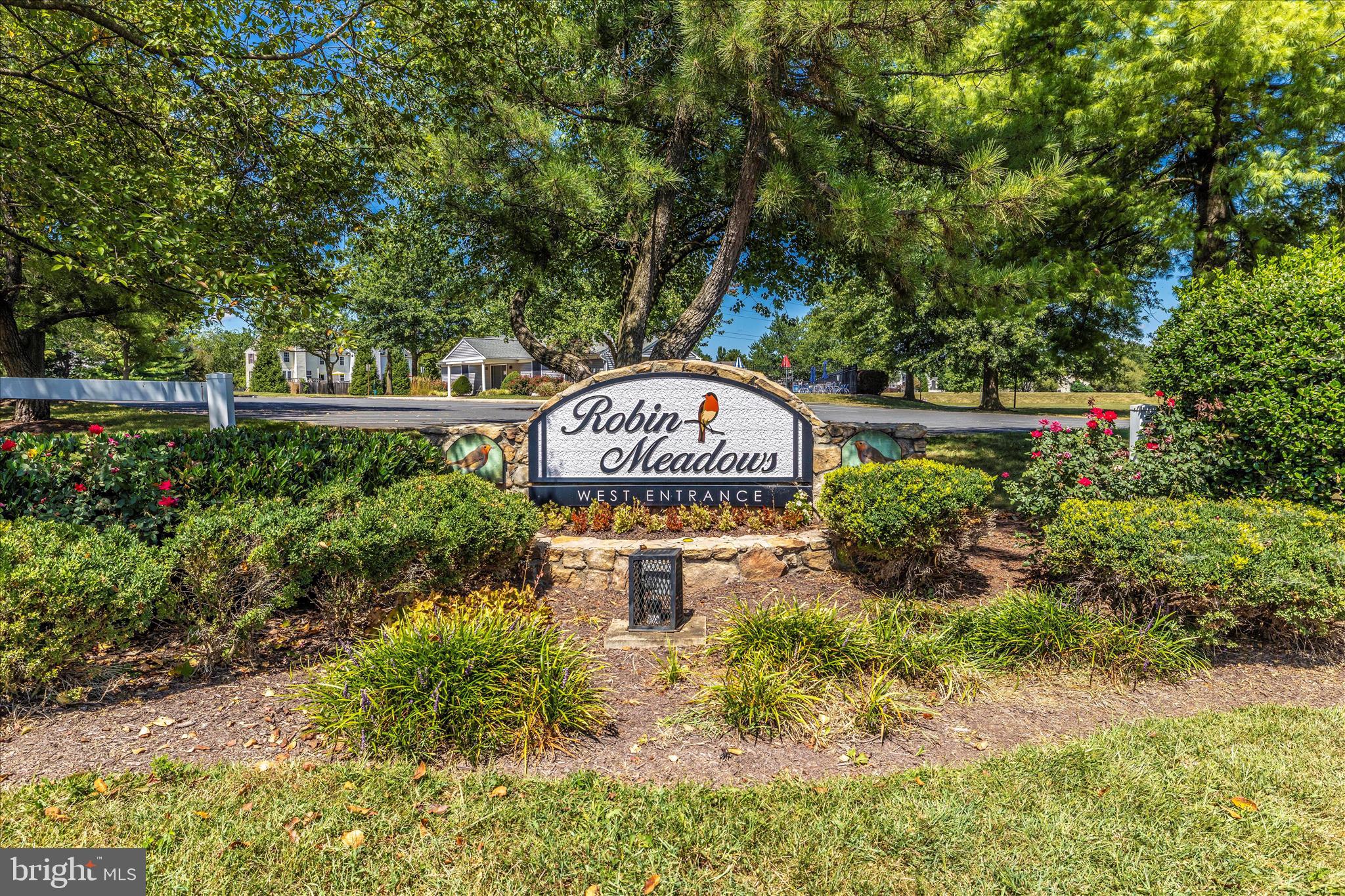 ROBIN MEADOWS - Residential