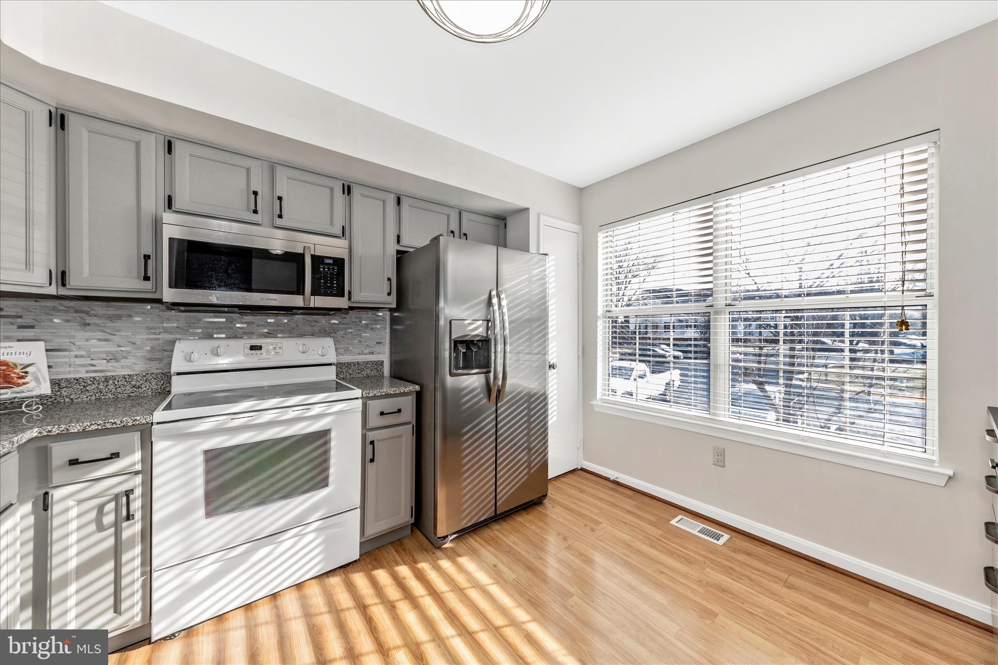 6744 SANDPIPER COURT