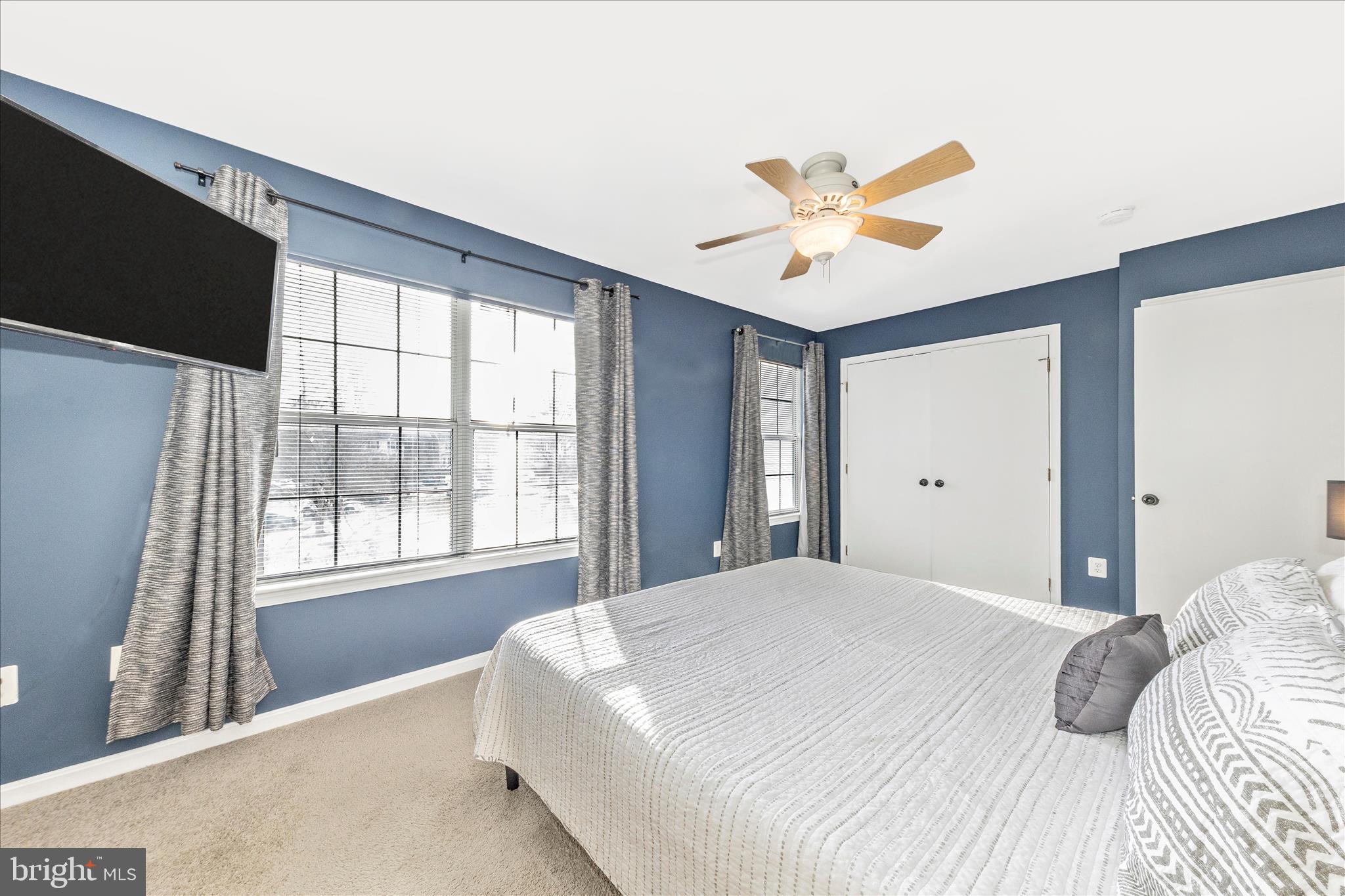 ROBIN MEADOWS - Residential