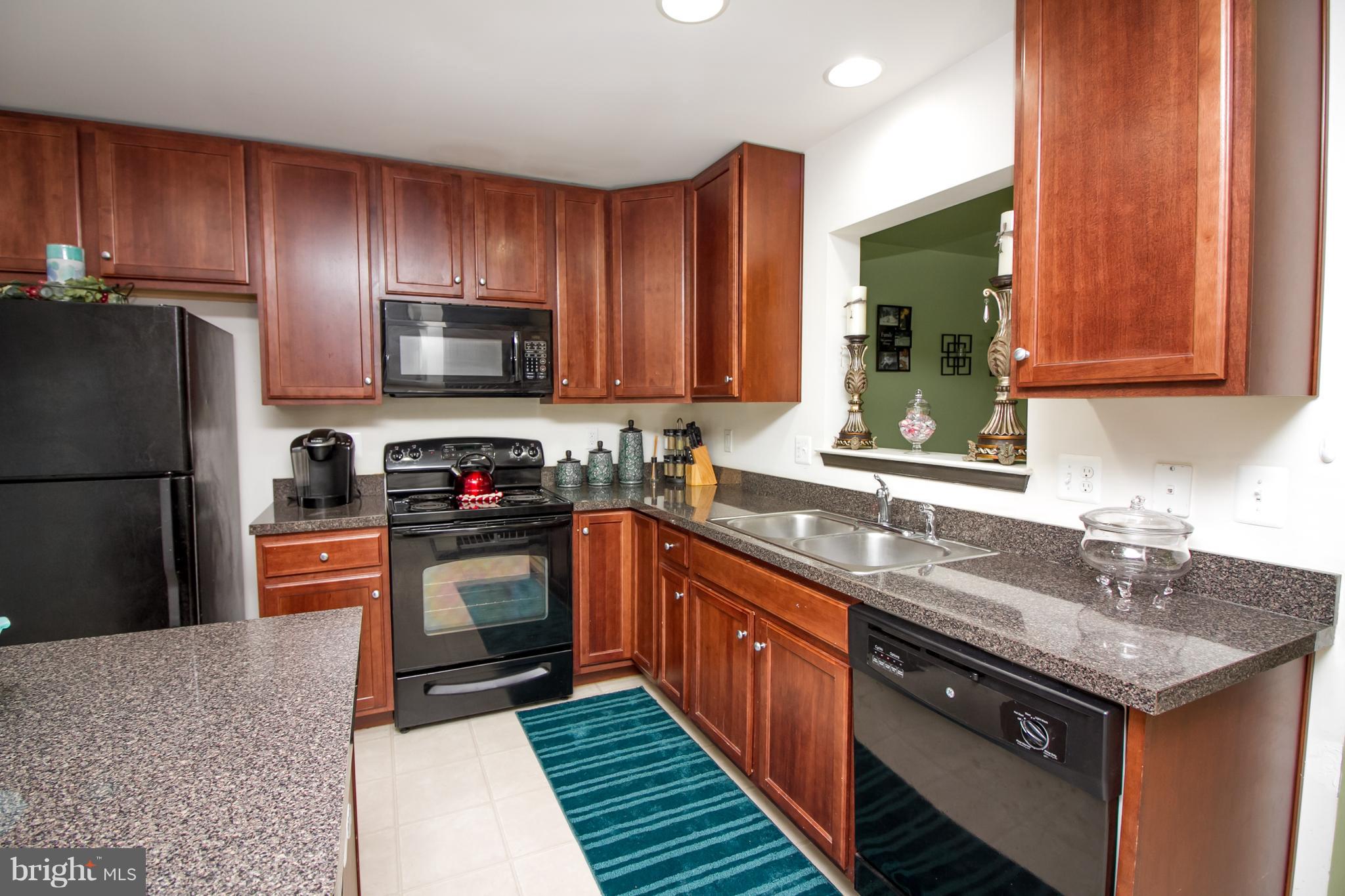 LAKELAND PLACE - Residential