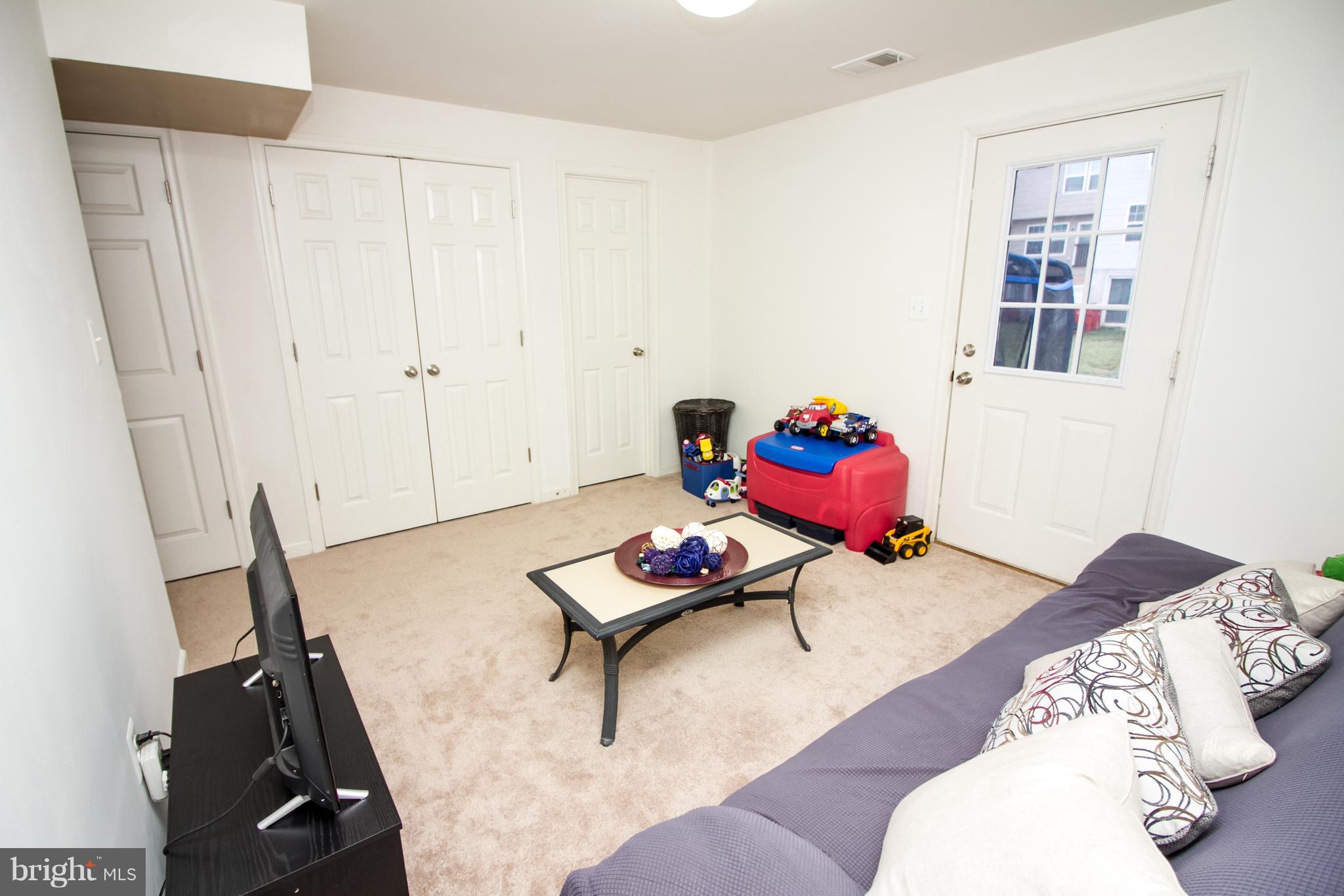 LAKELAND PLACE - Residential