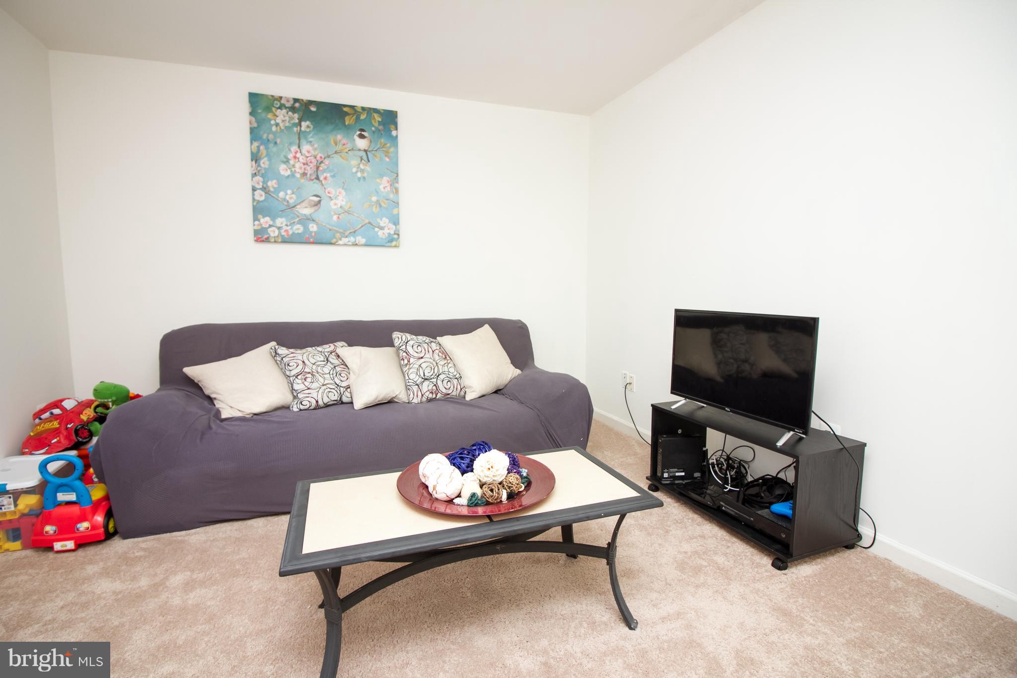 LAKELAND PLACE - Residential