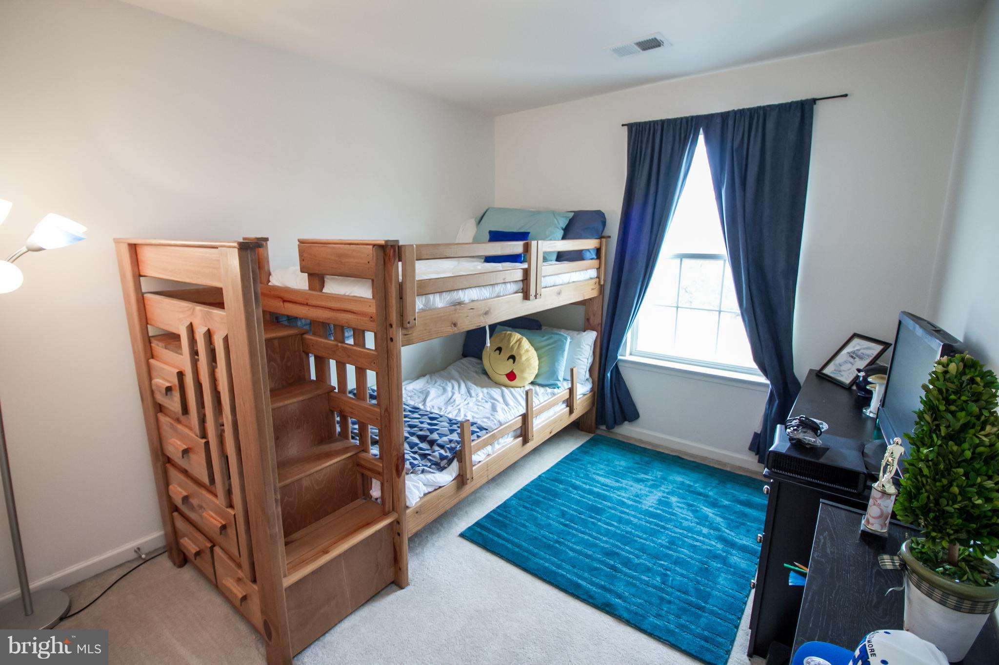 LAKELAND PLACE - Residential