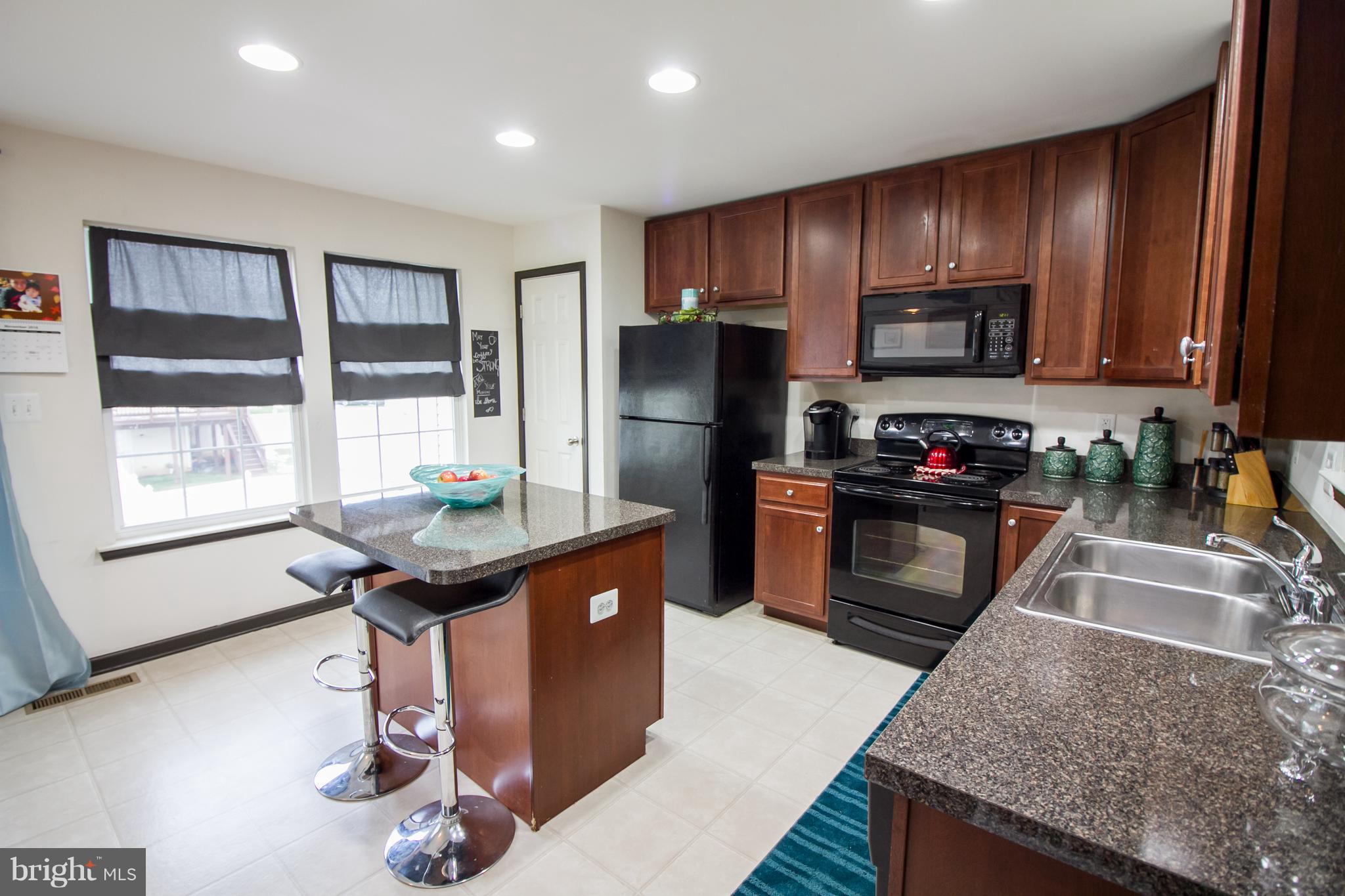 LAKELAND PLACE - Residential