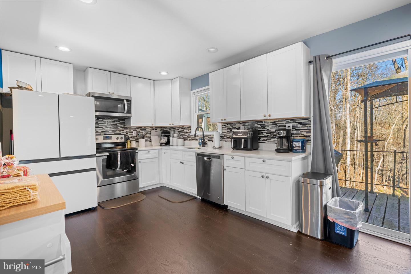 PLEASANT SPRINGS - Residential