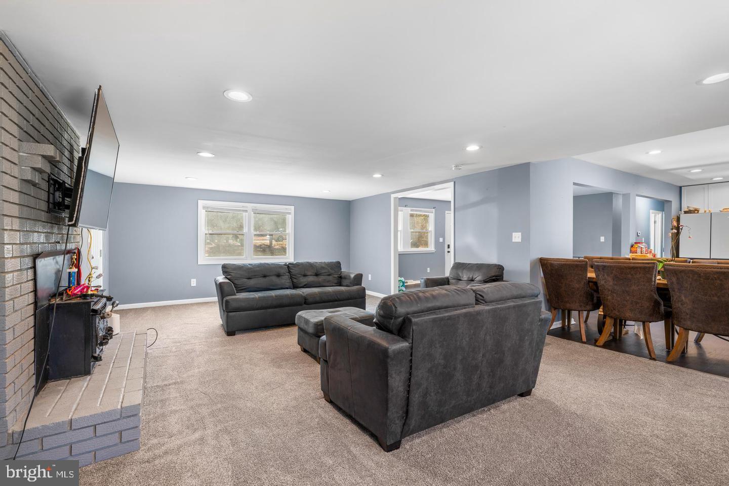 PLEASANT SPRINGS - Residential