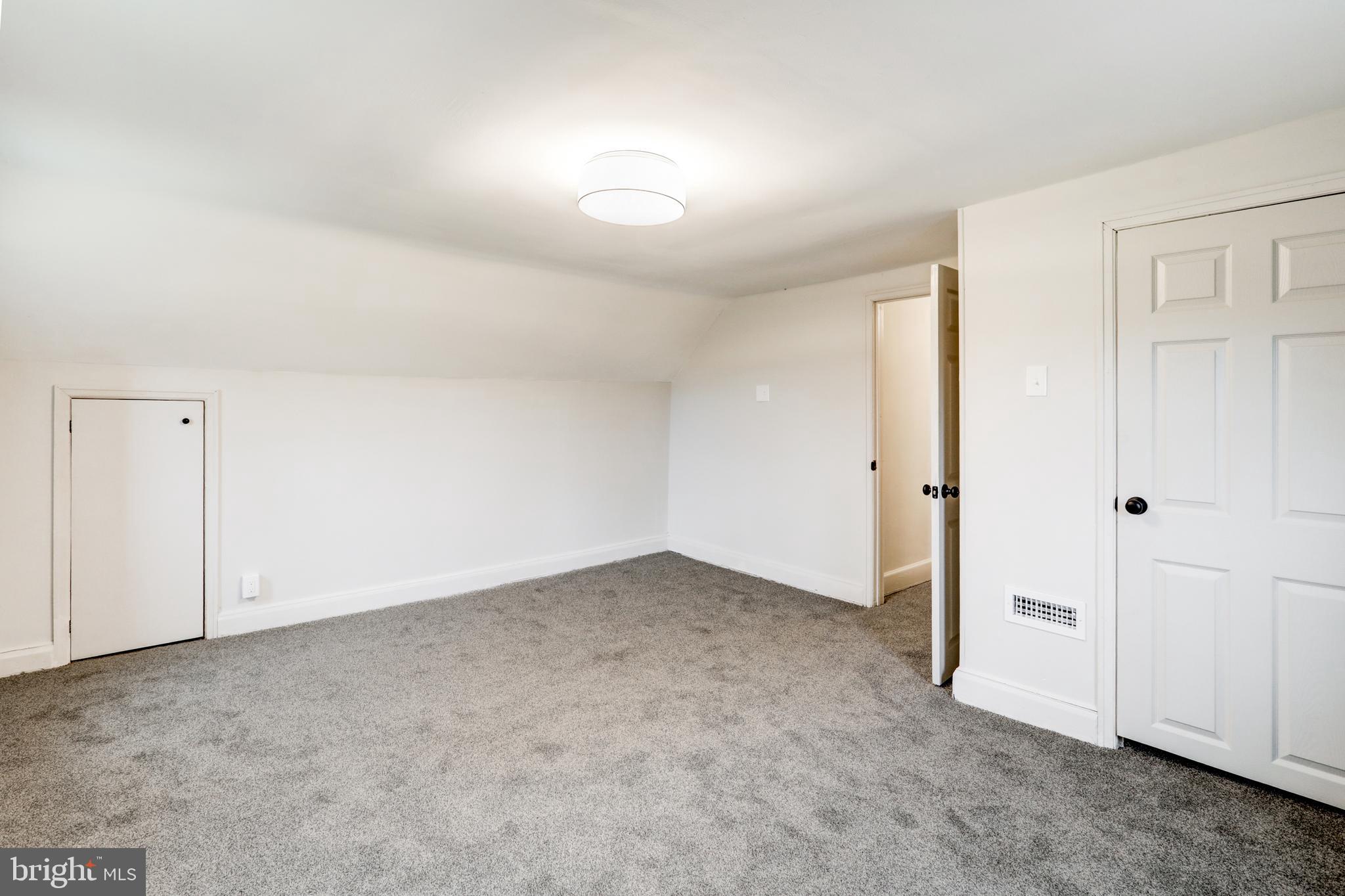 GREENBRIAR ROAD - Residential