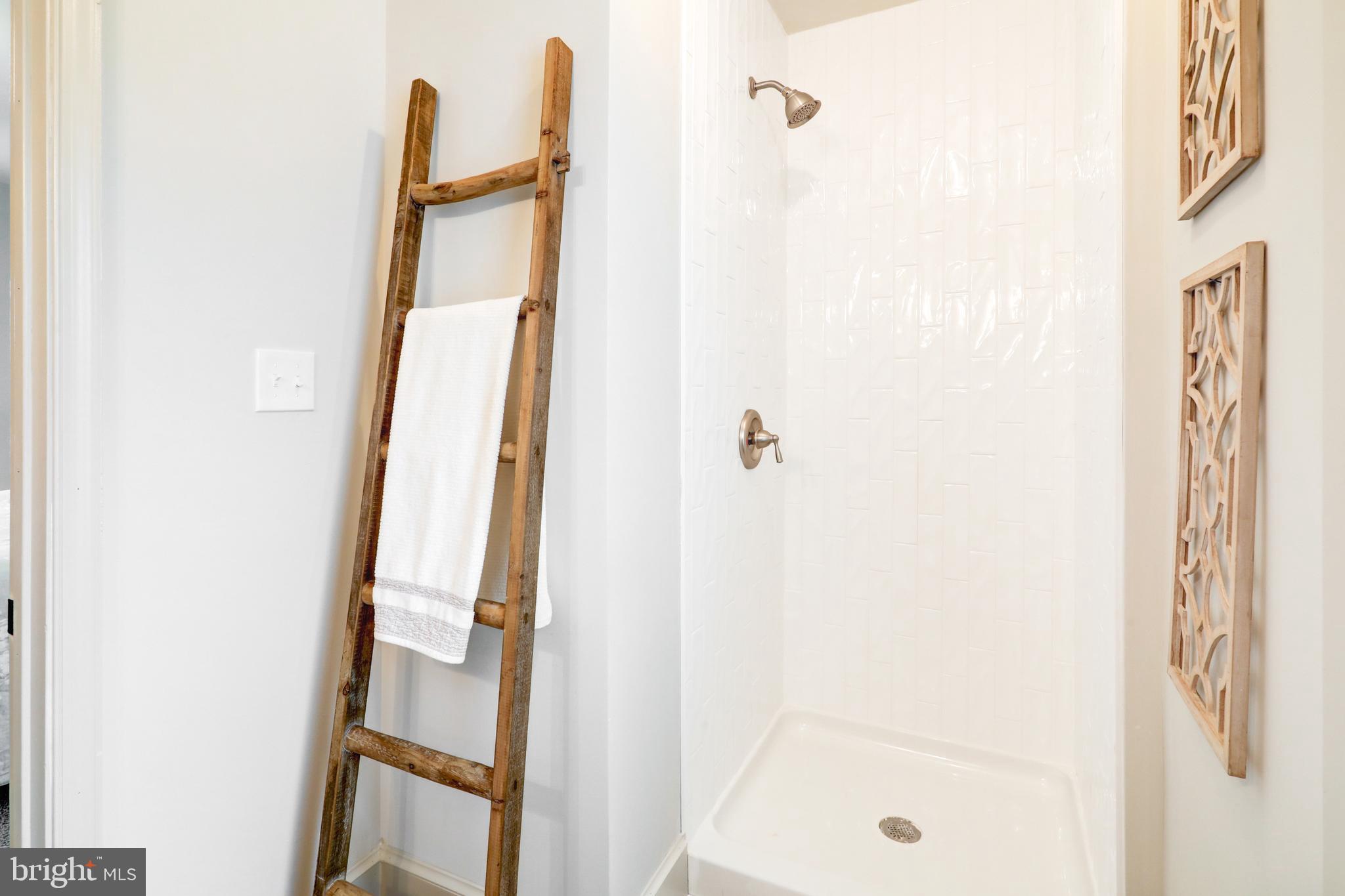 GREENBRIAR ROAD - Residential