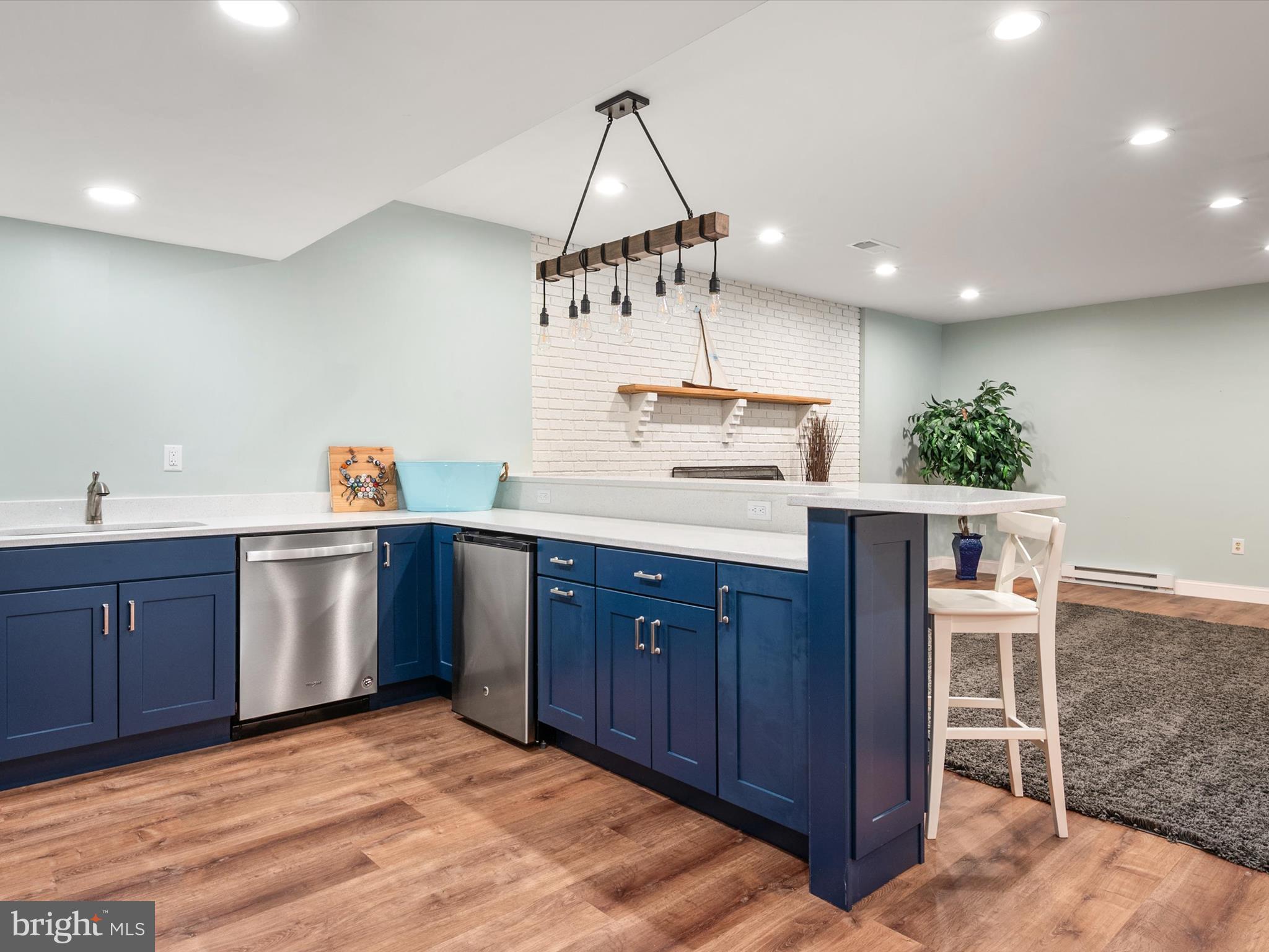 MAGOTHY BEACH - Residential