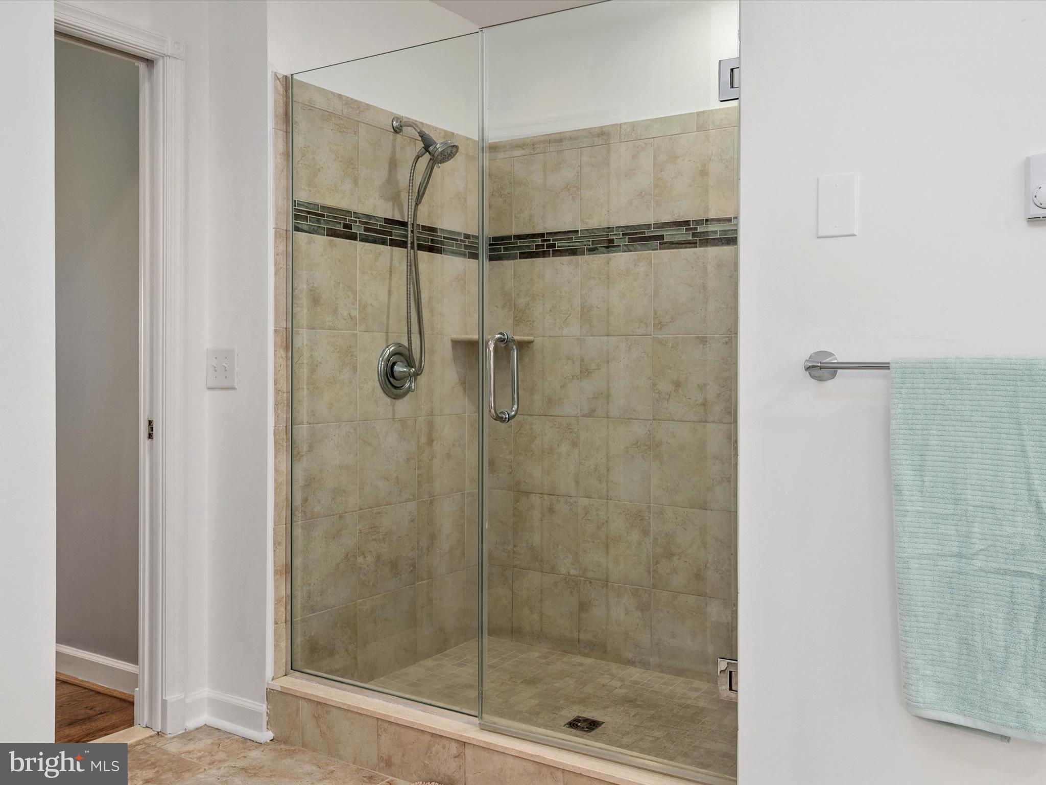 MAGOTHY BEACH - Residential