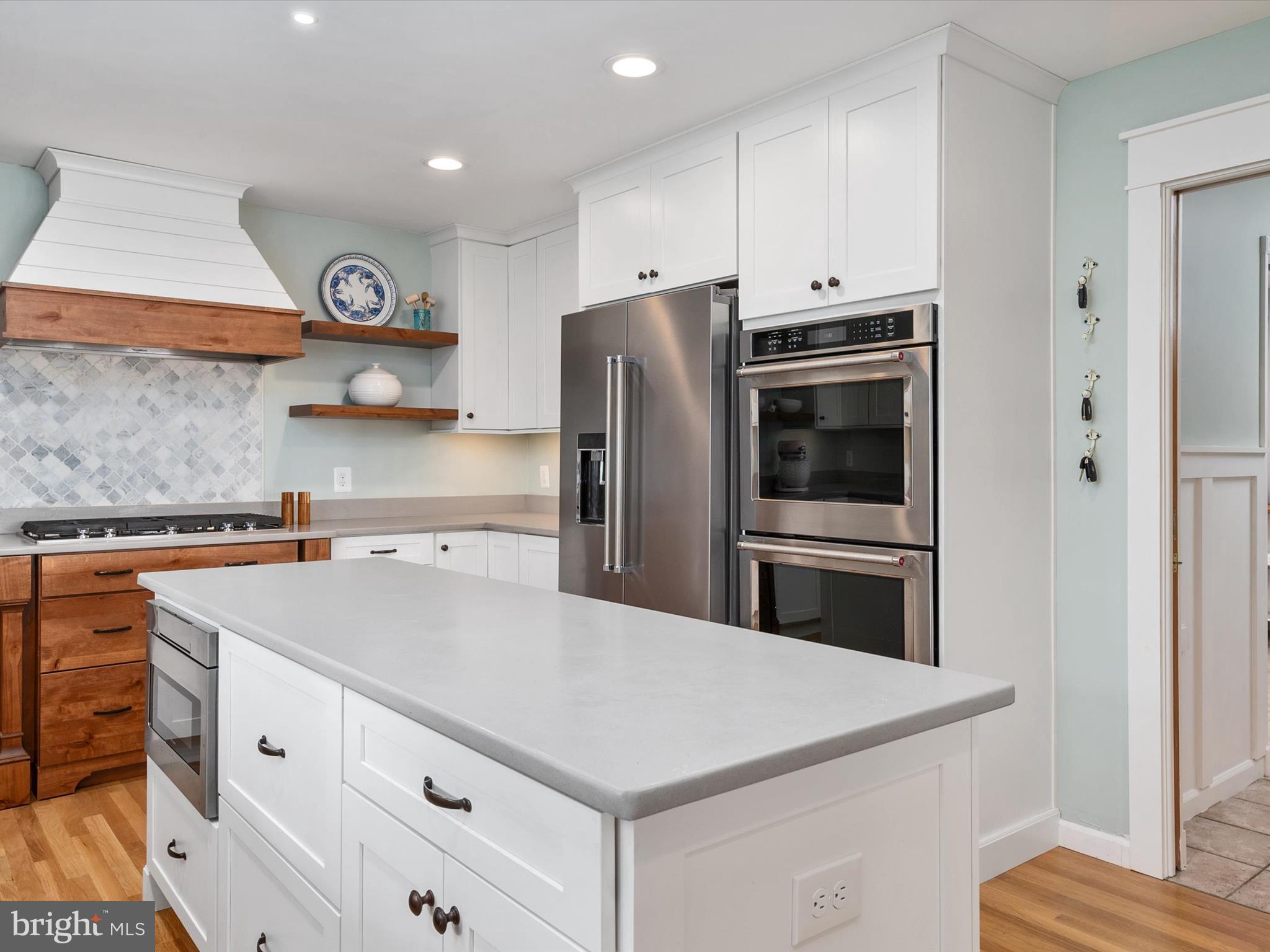 MAGOTHY BEACH - Residential