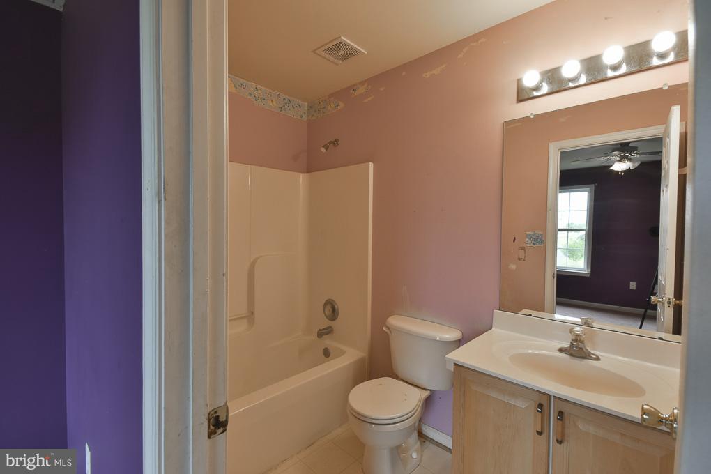 SPRUCE HILL ESTATES - Residential