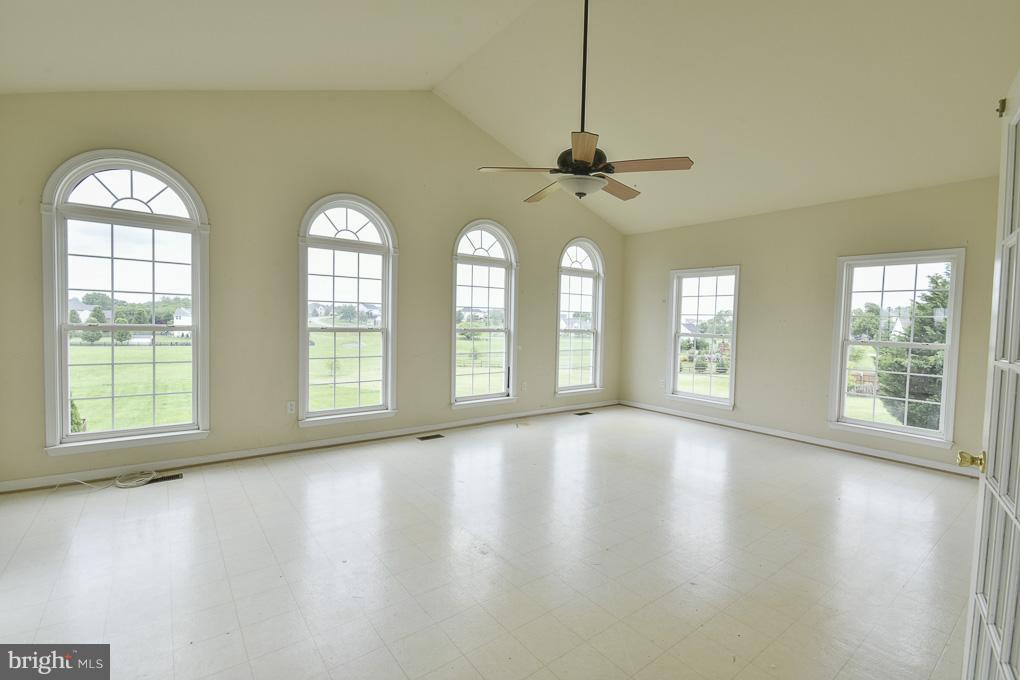 SPRUCE HILL ESTATES - Residential